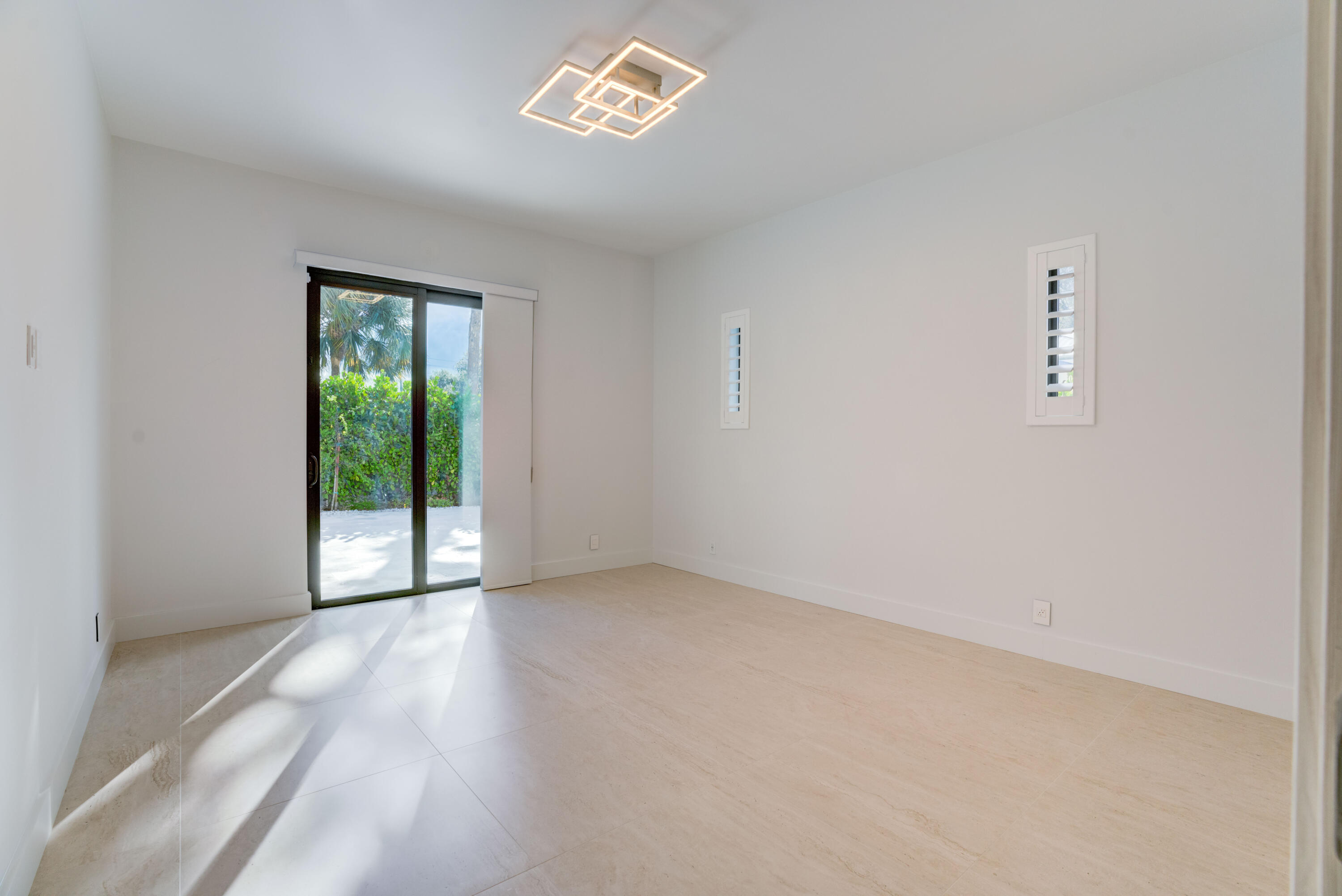 14036 N Miller Palm Beach Gardens, FL 33410