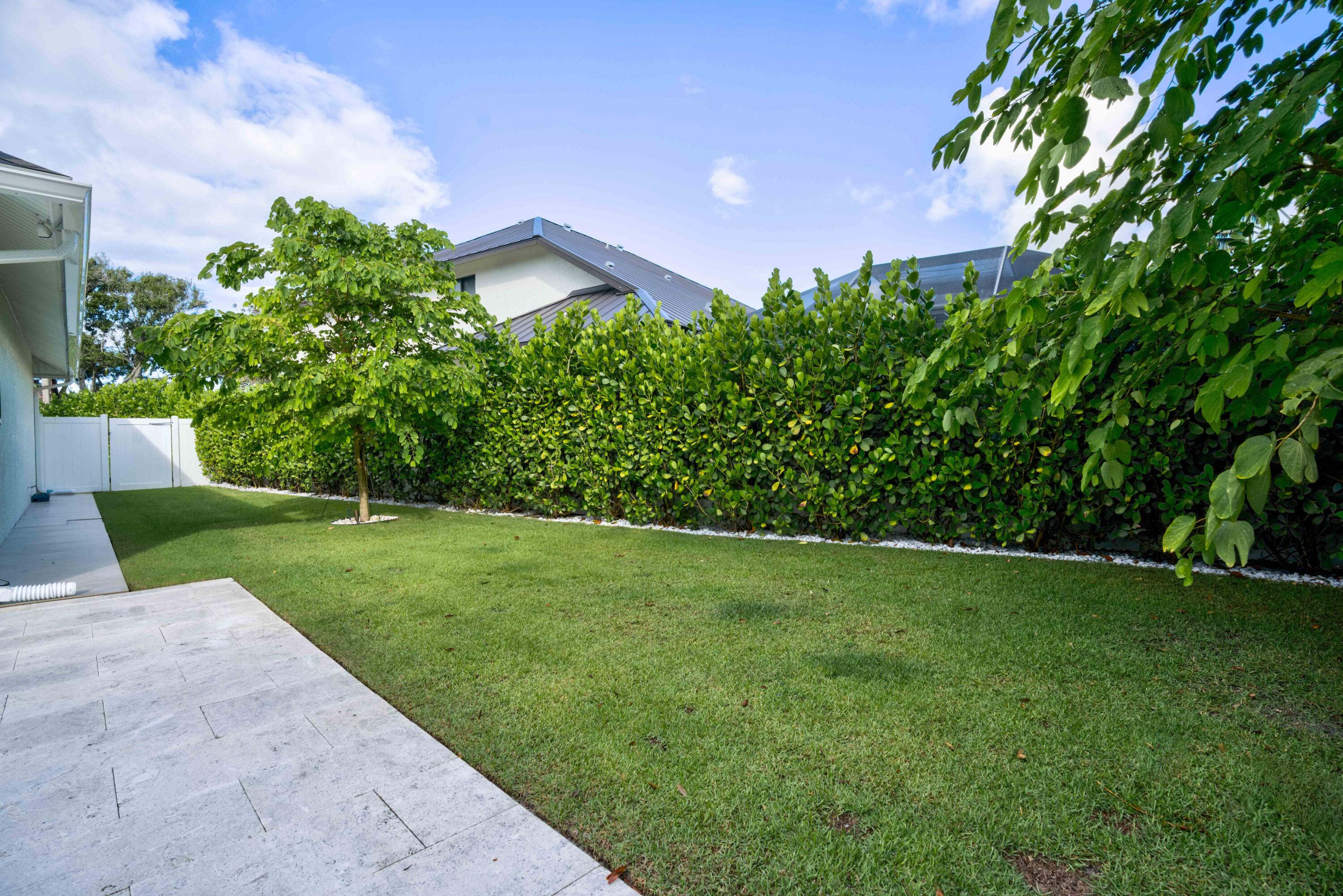 14036 N Miller Palm Beach Gardens, FL 33410