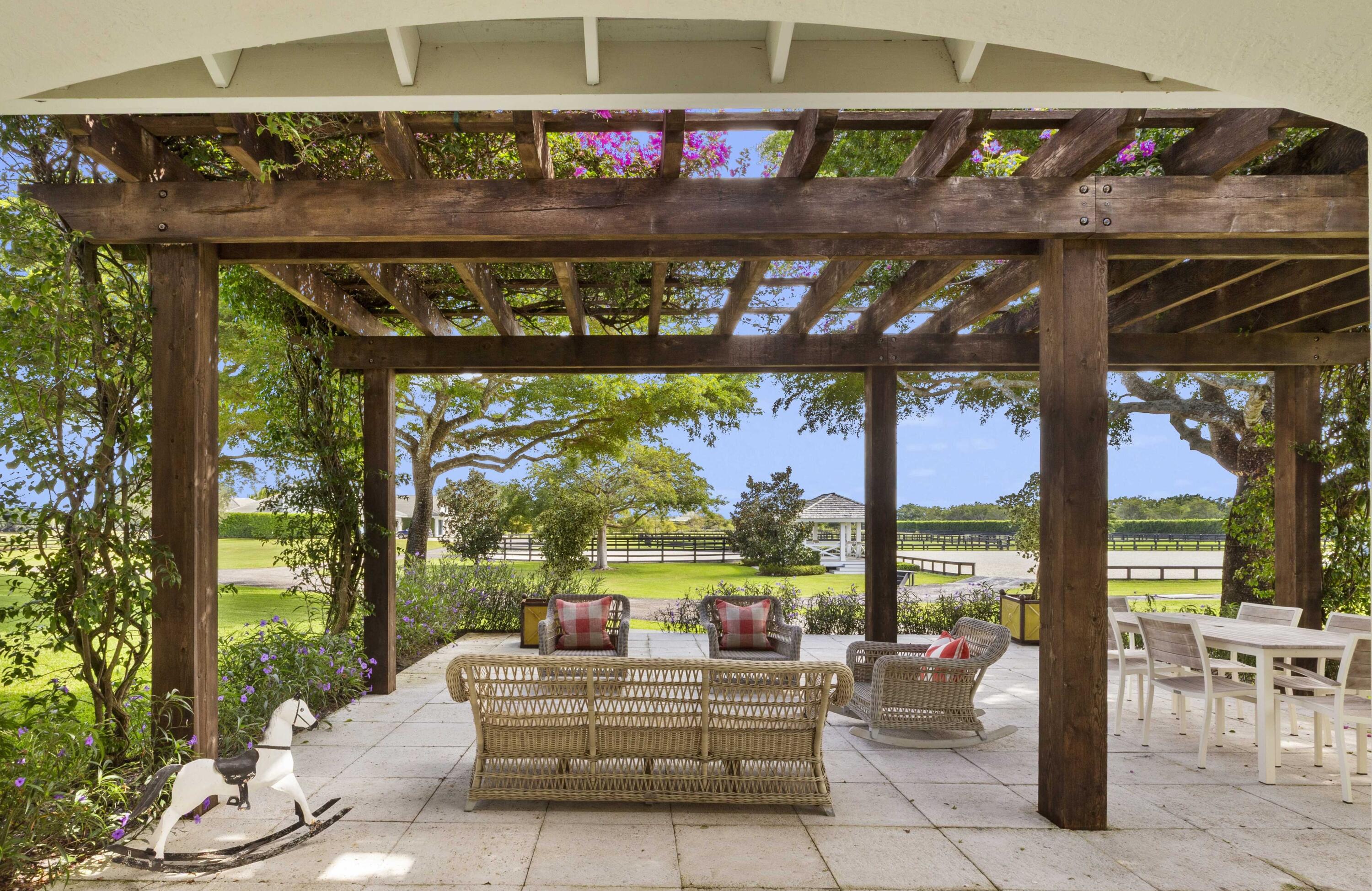 14939 Palm Bch Pt Blvd Wellington, FL 33414