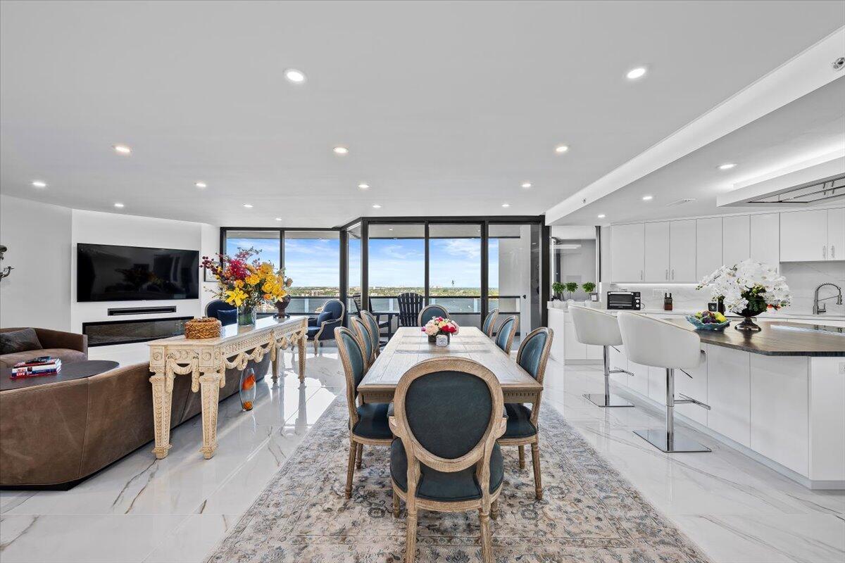 100 Lakeshore Dr #1454