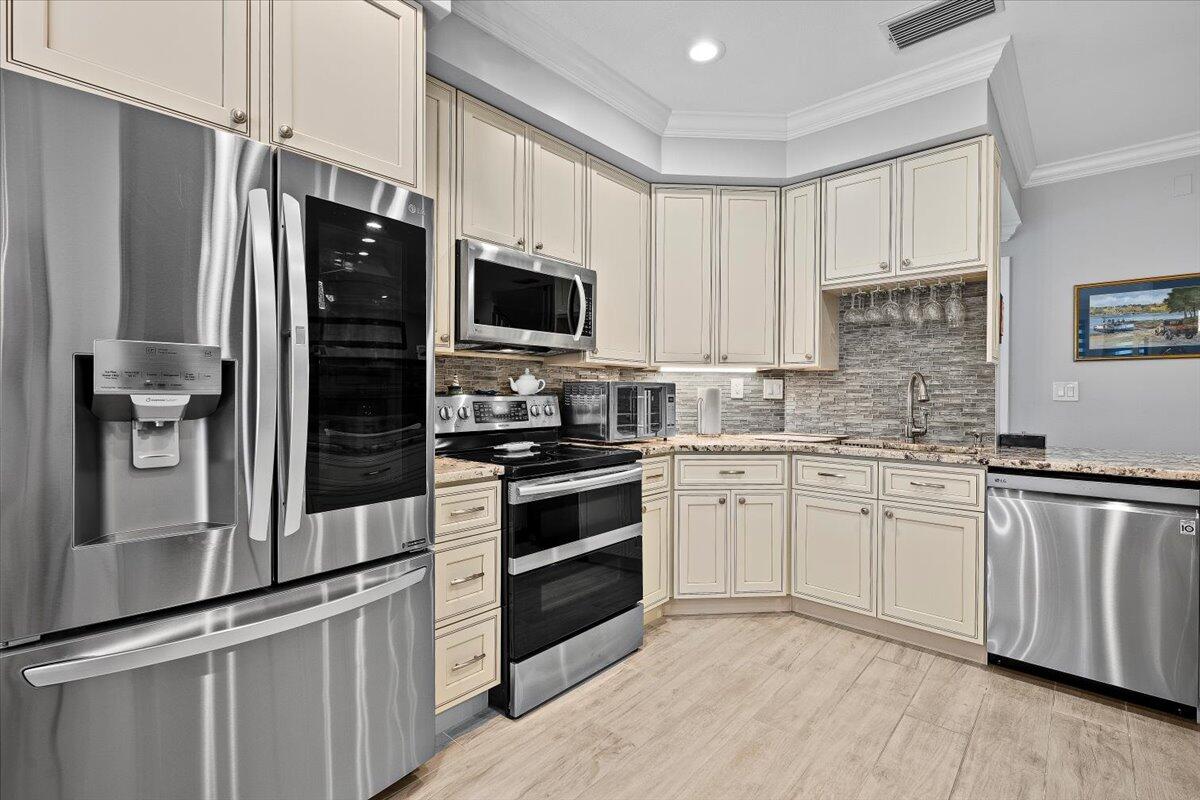 2041 Staysail Jupiter, FL 33477