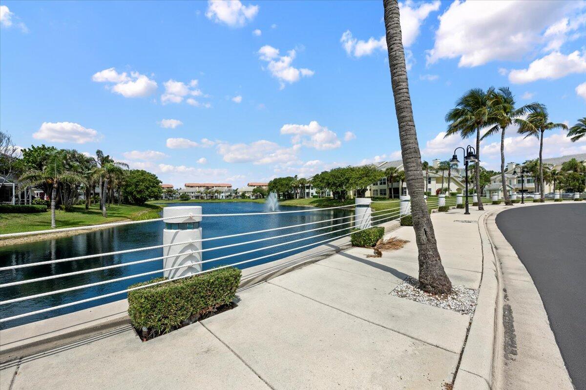 2041 Staysail Jupiter, FL 33477