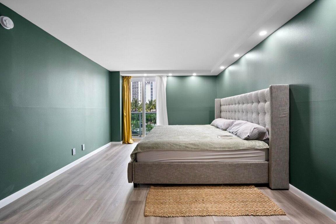 image Arlen House East6