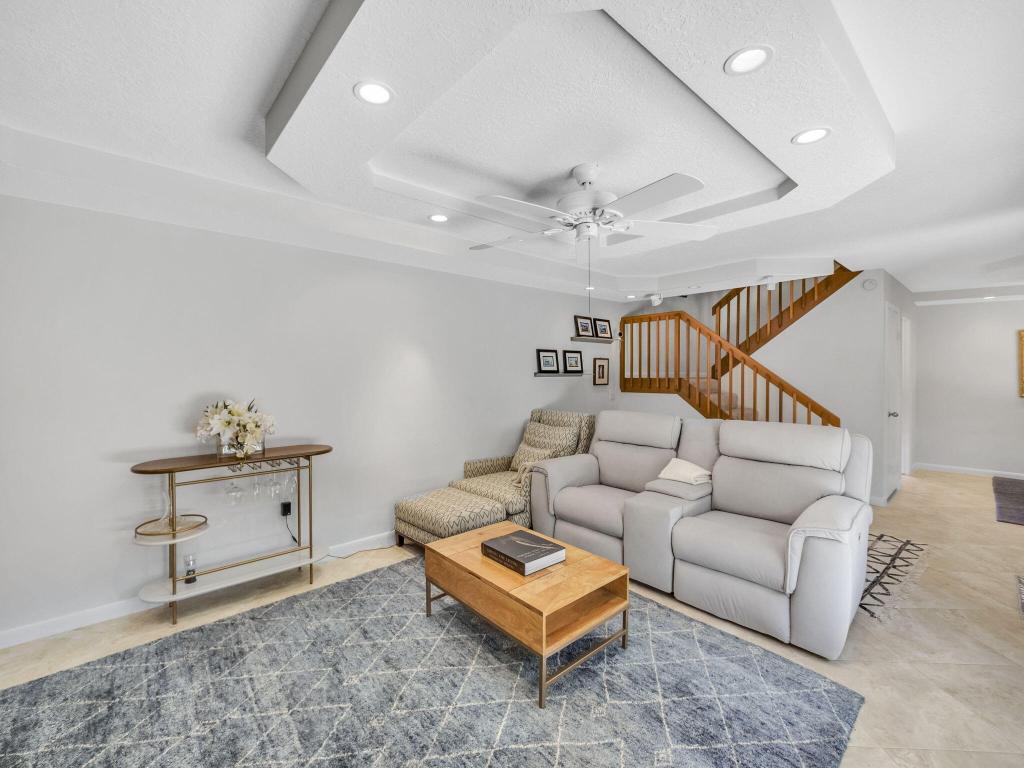 3038 30th Jupiter, FL 33477