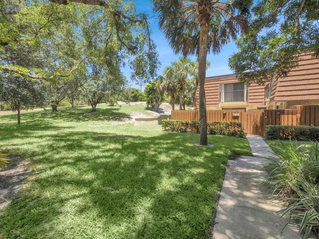 3038 30th Jupiter, FL 33477