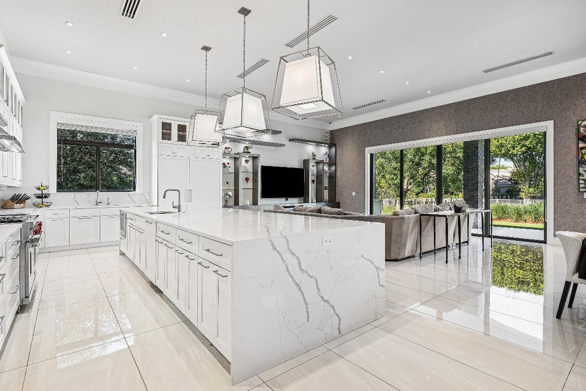 6773 Boniello Boca Raton, FL 33496