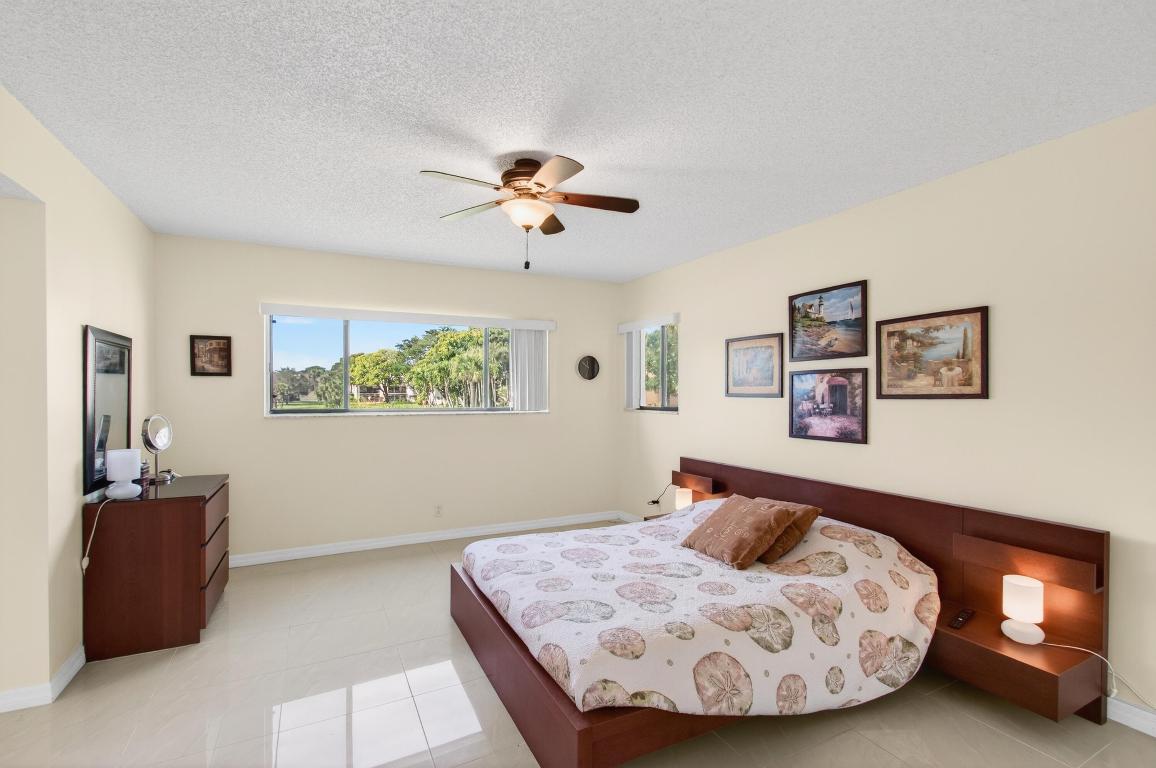 5130 Las Verdes #207 Delray Beach, FL 33484