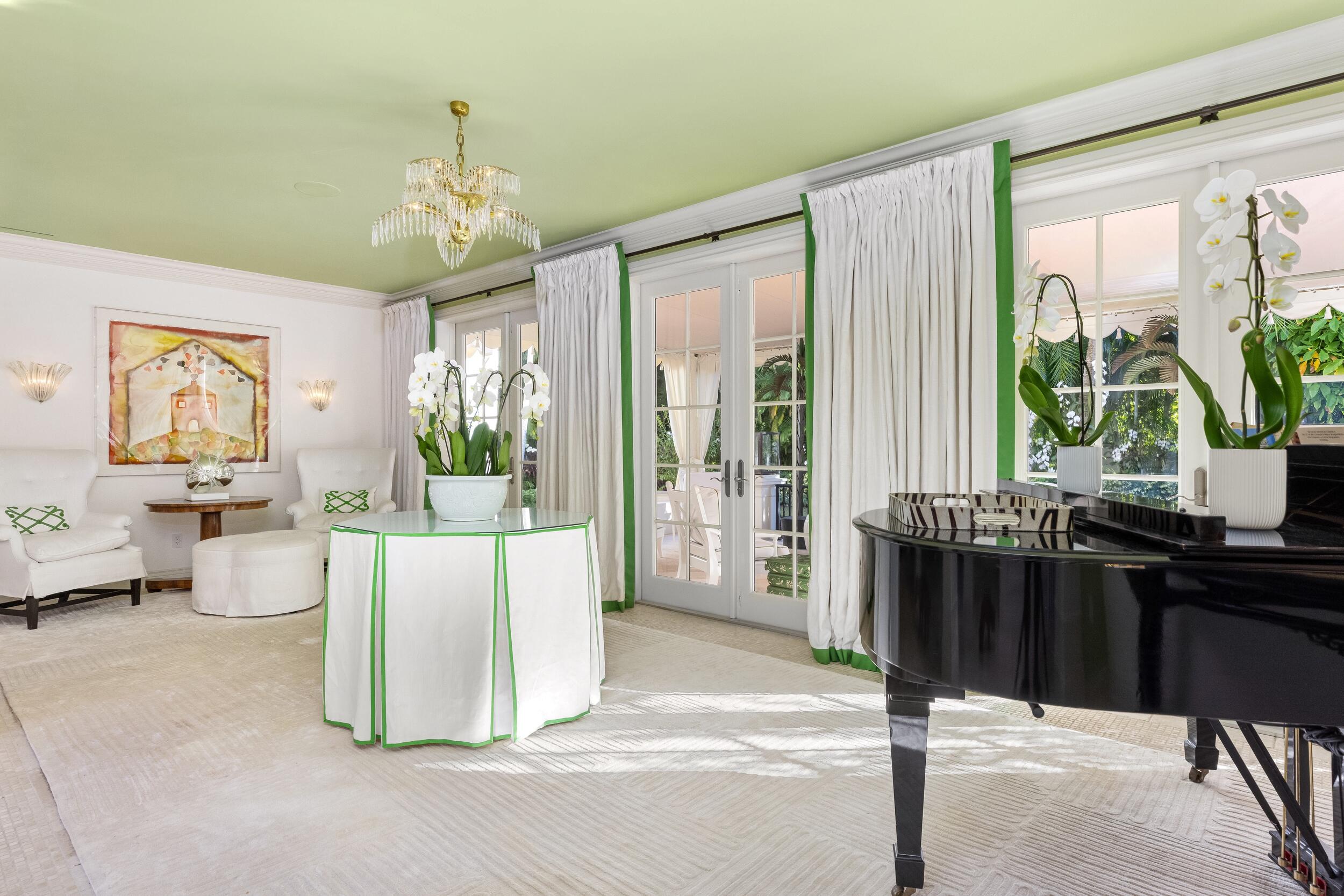 9 Via Vizcaya Palm Beach, FL 33480