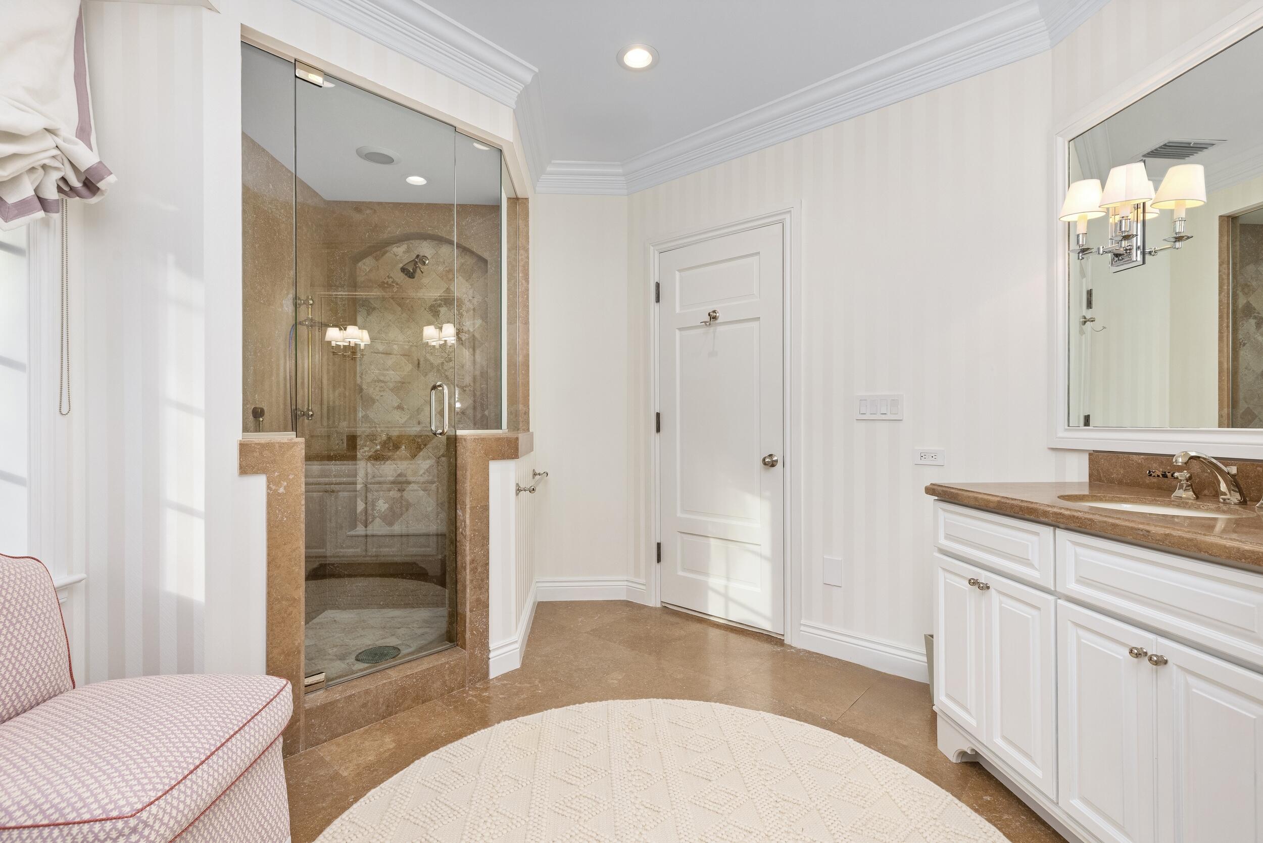 9 Via Vizcaya Palm Beach, FL 33480