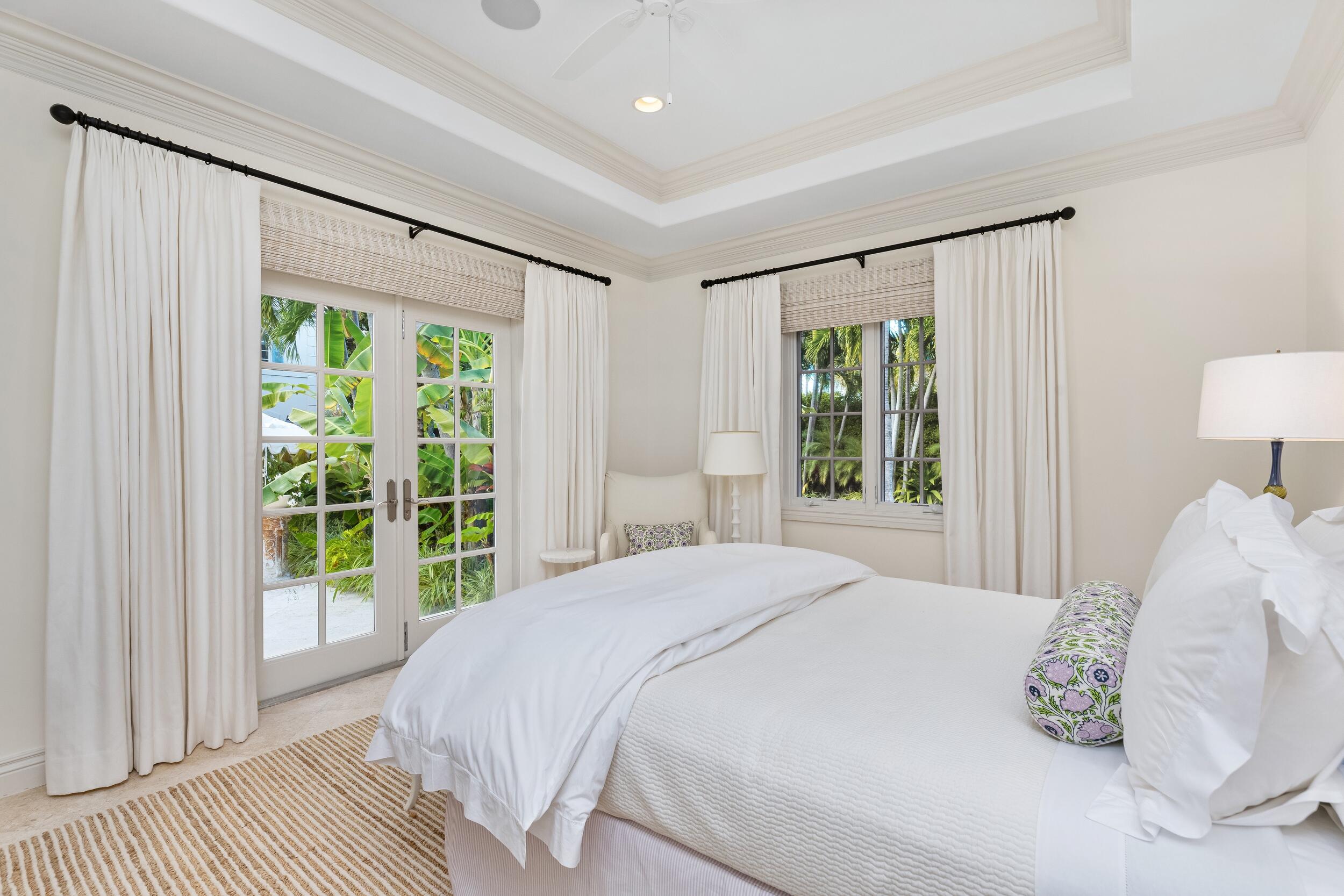 9 Via Vizcaya Palm Beach, FL 33480