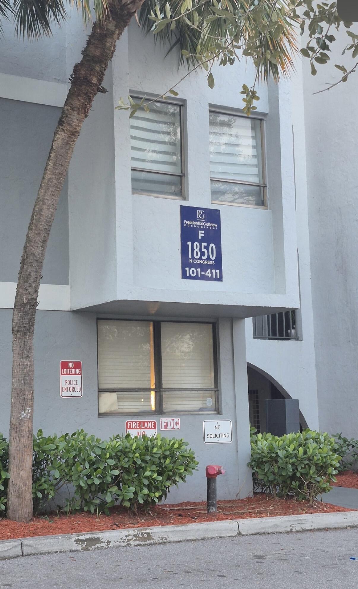 1850 N Congress #207