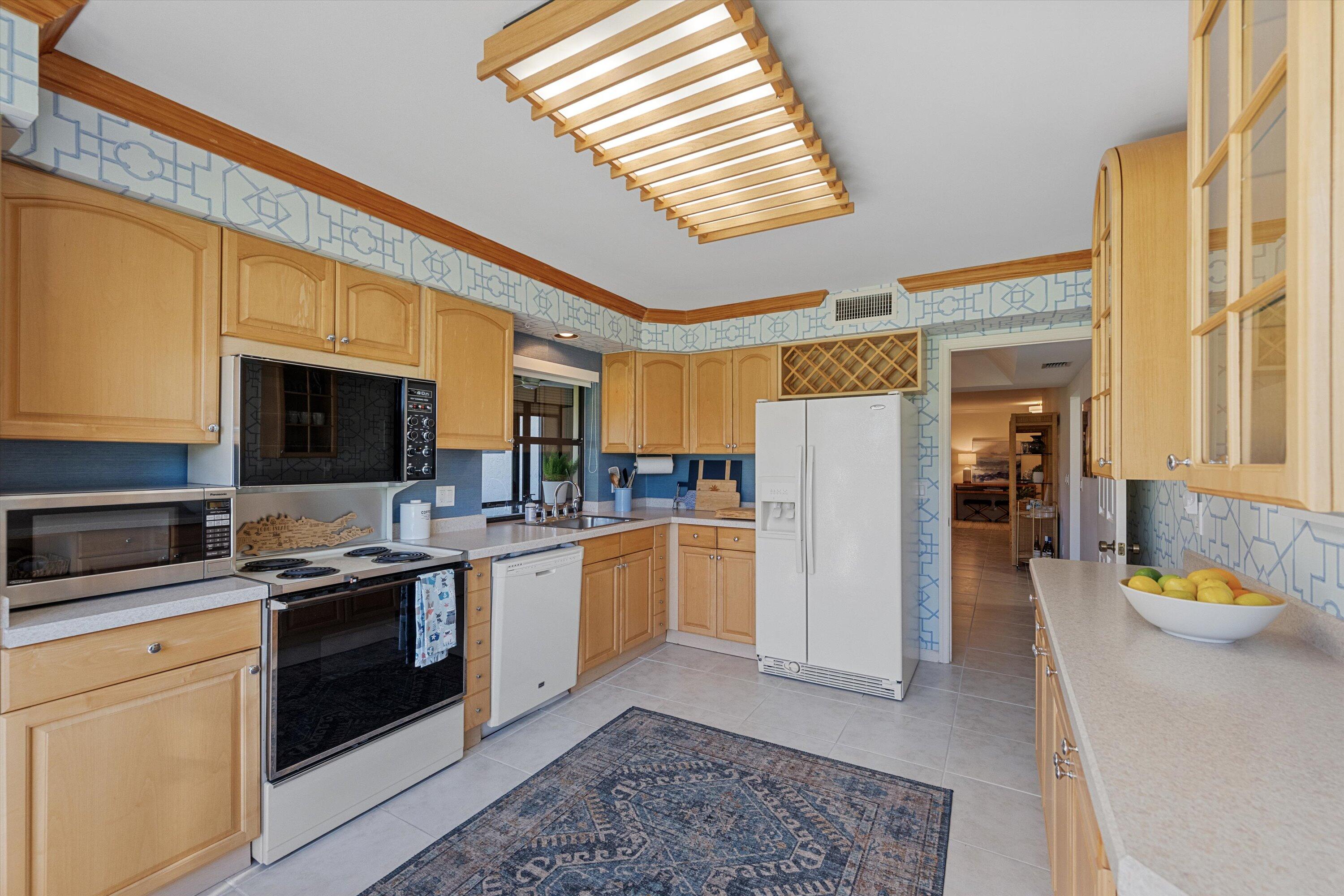 17166 Waterbend #111 Jupiter, FL 33477