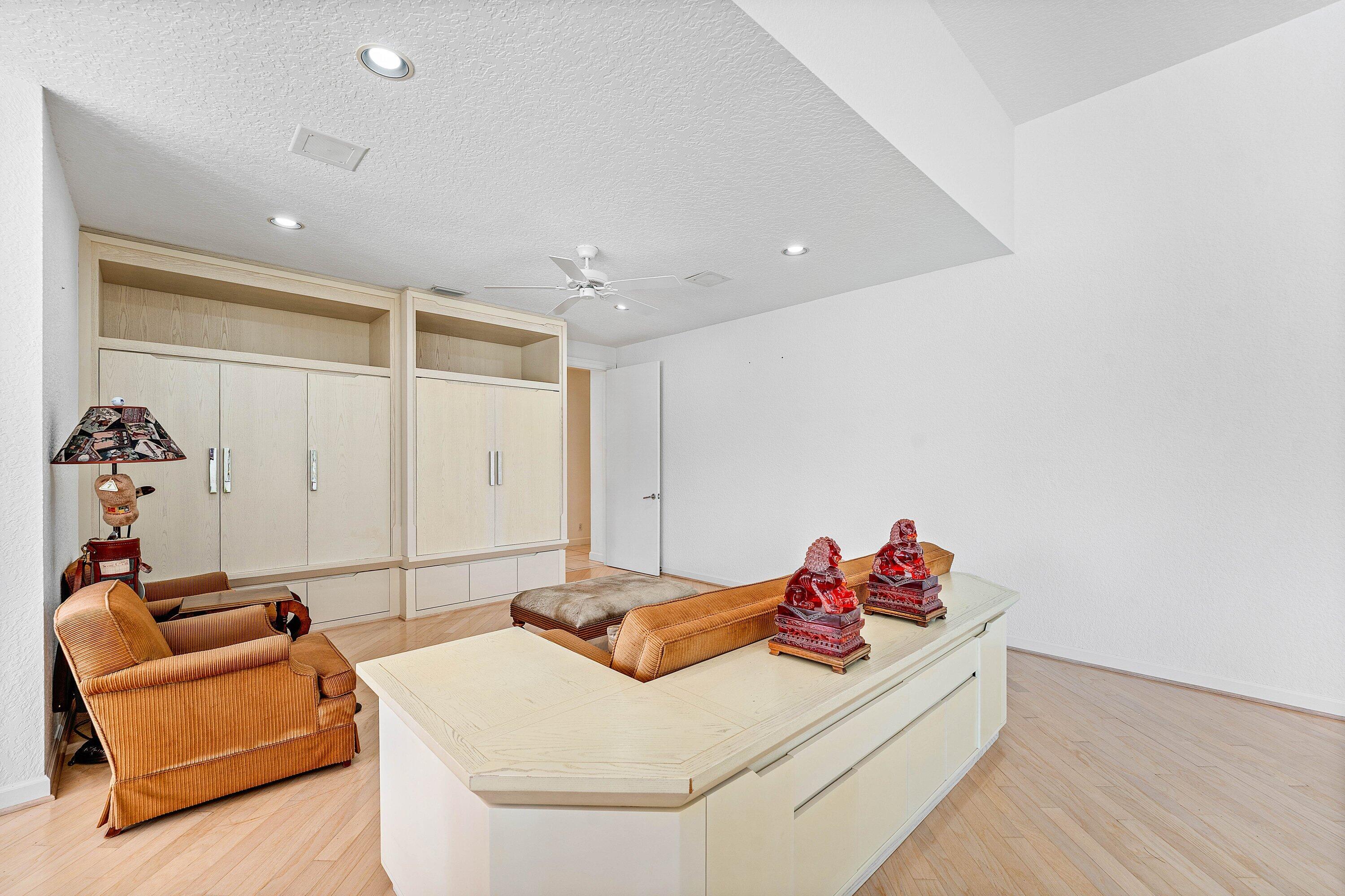 4 Sutton Boynton Beach, FL 33436