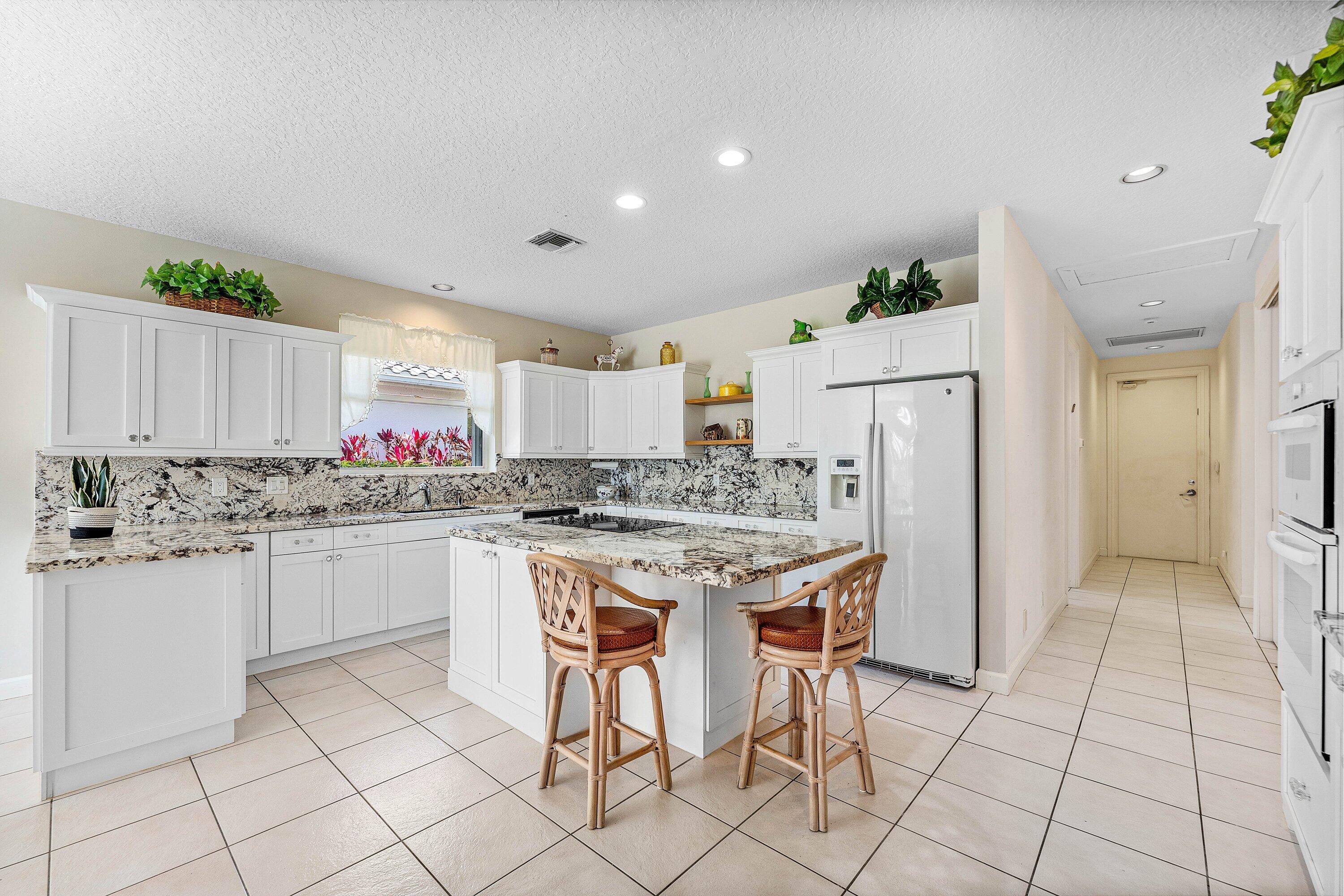 4 Sutton Boynton Beach, FL 33436