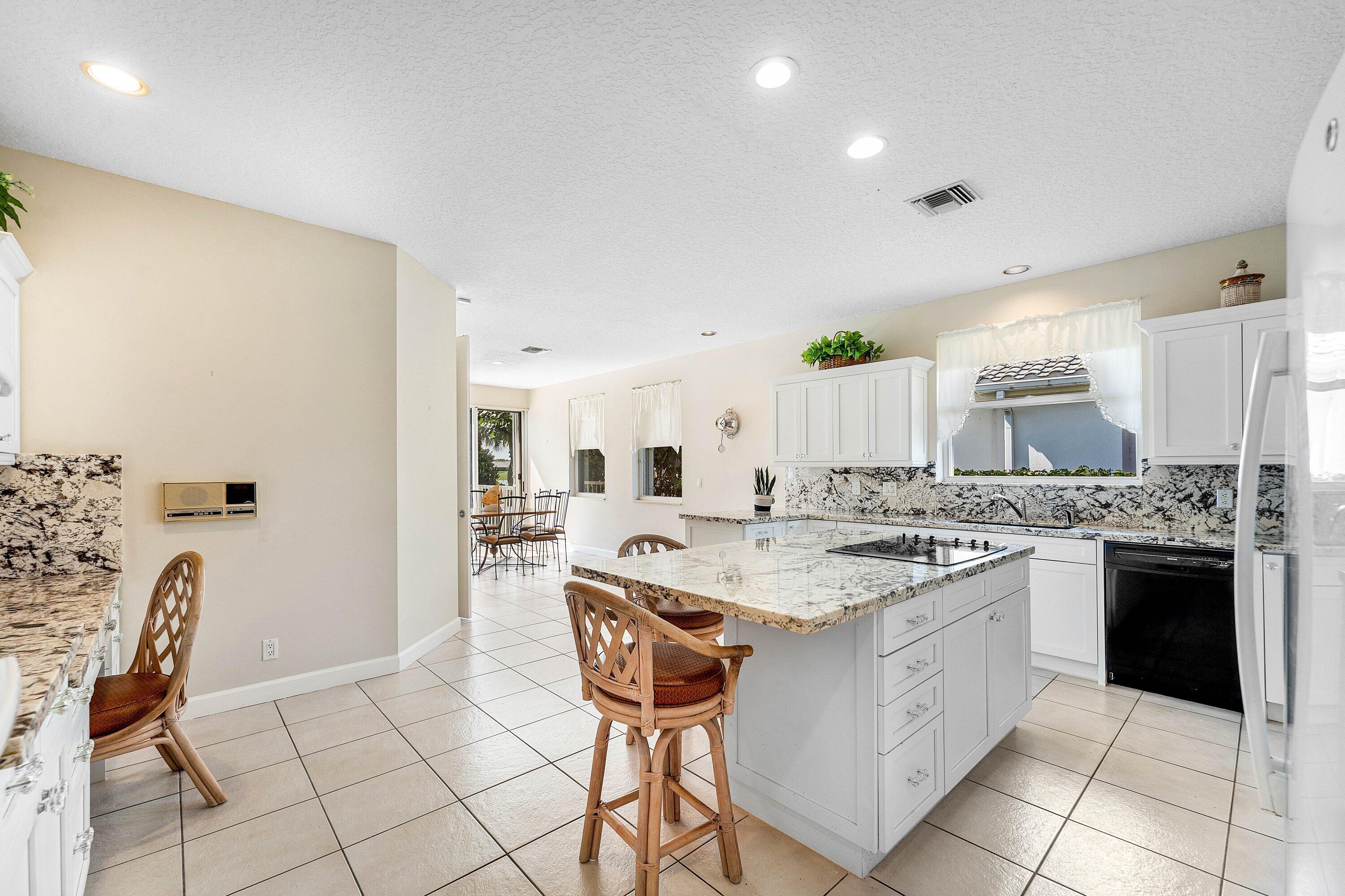 4 Sutton Boynton Beach, FL 33436