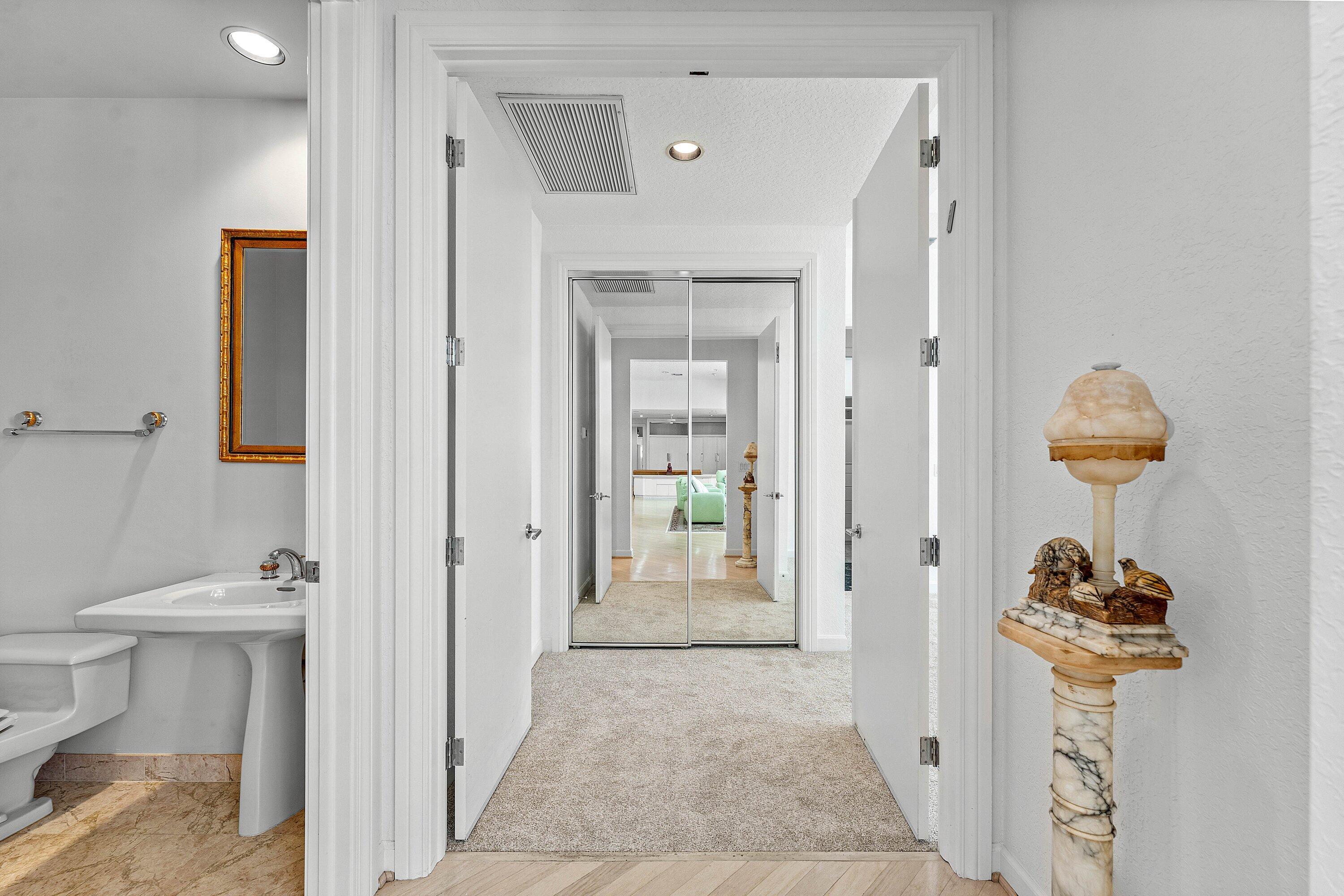 4 Sutton Boynton Beach, FL 33436