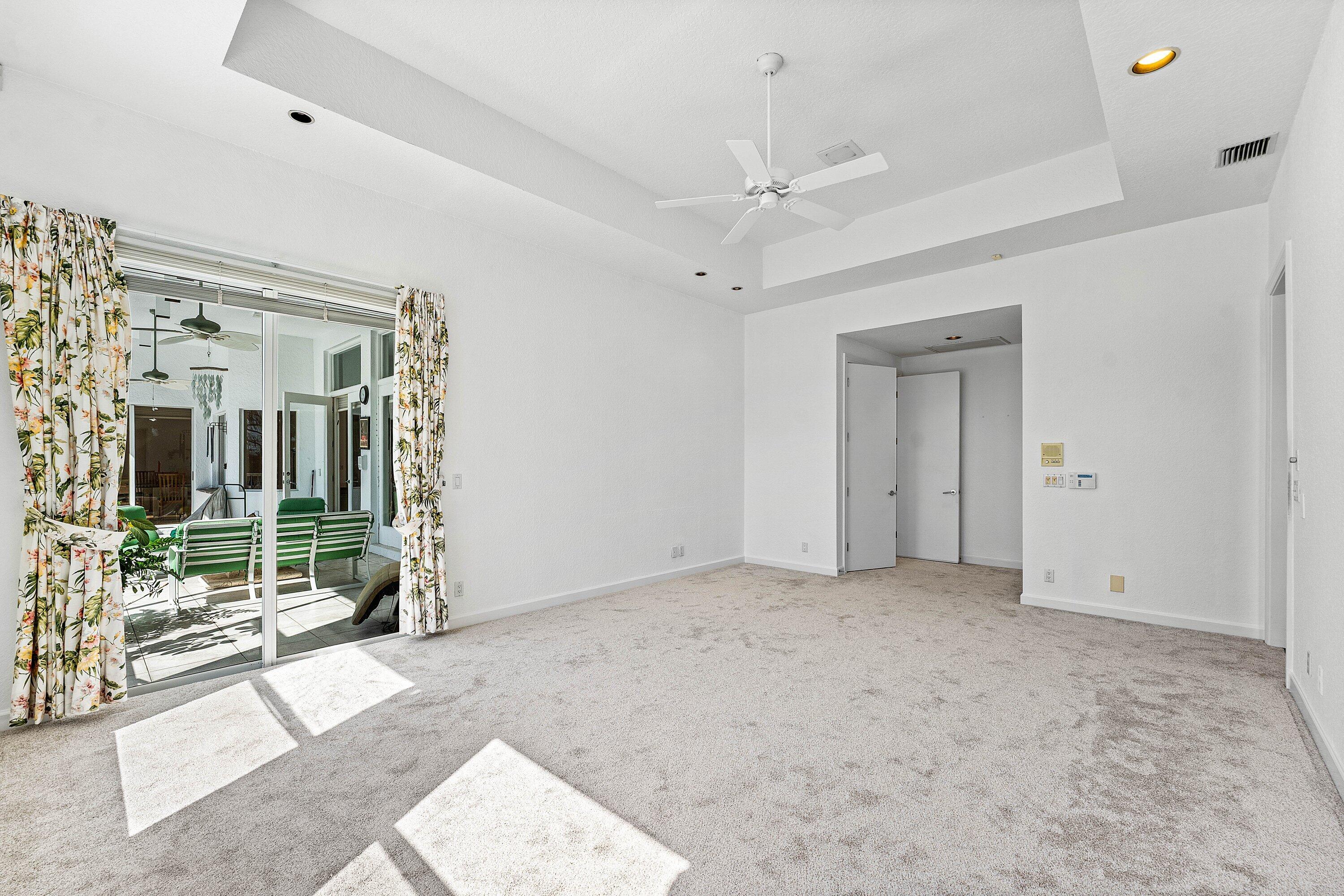 4 Sutton Boynton Beach, FL 33436