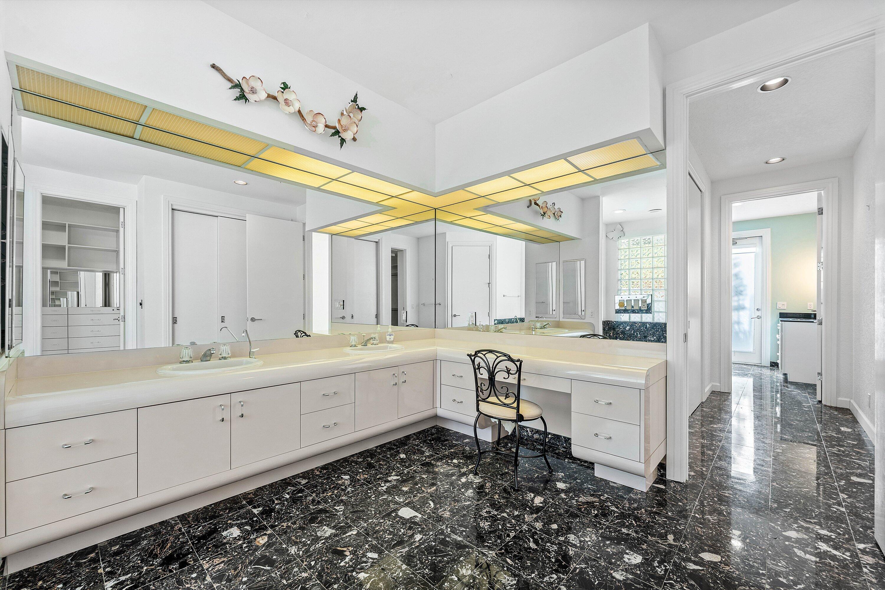 4 Sutton Boynton Beach, FL 33436