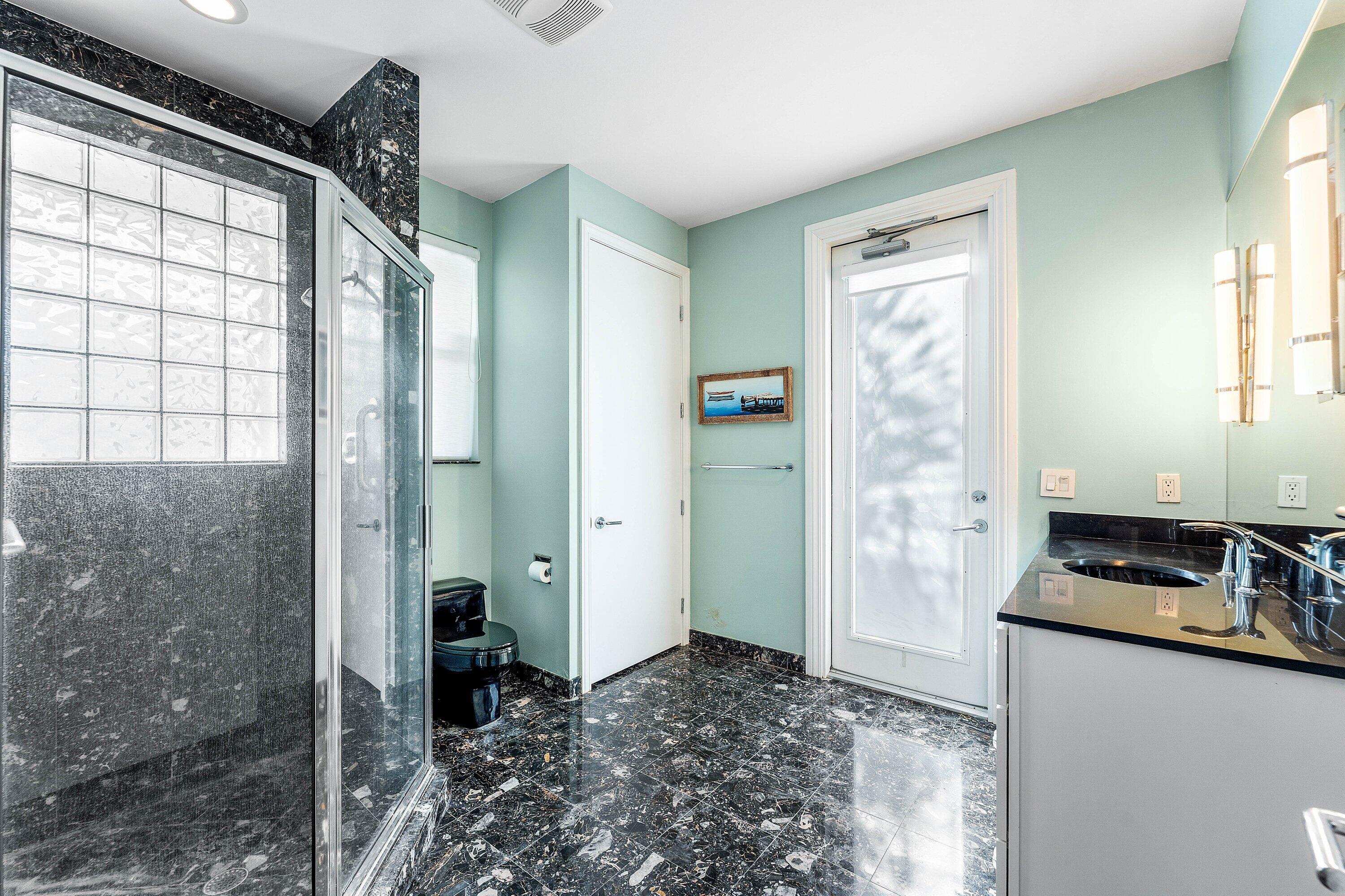 4 Sutton Boynton Beach, FL 33436