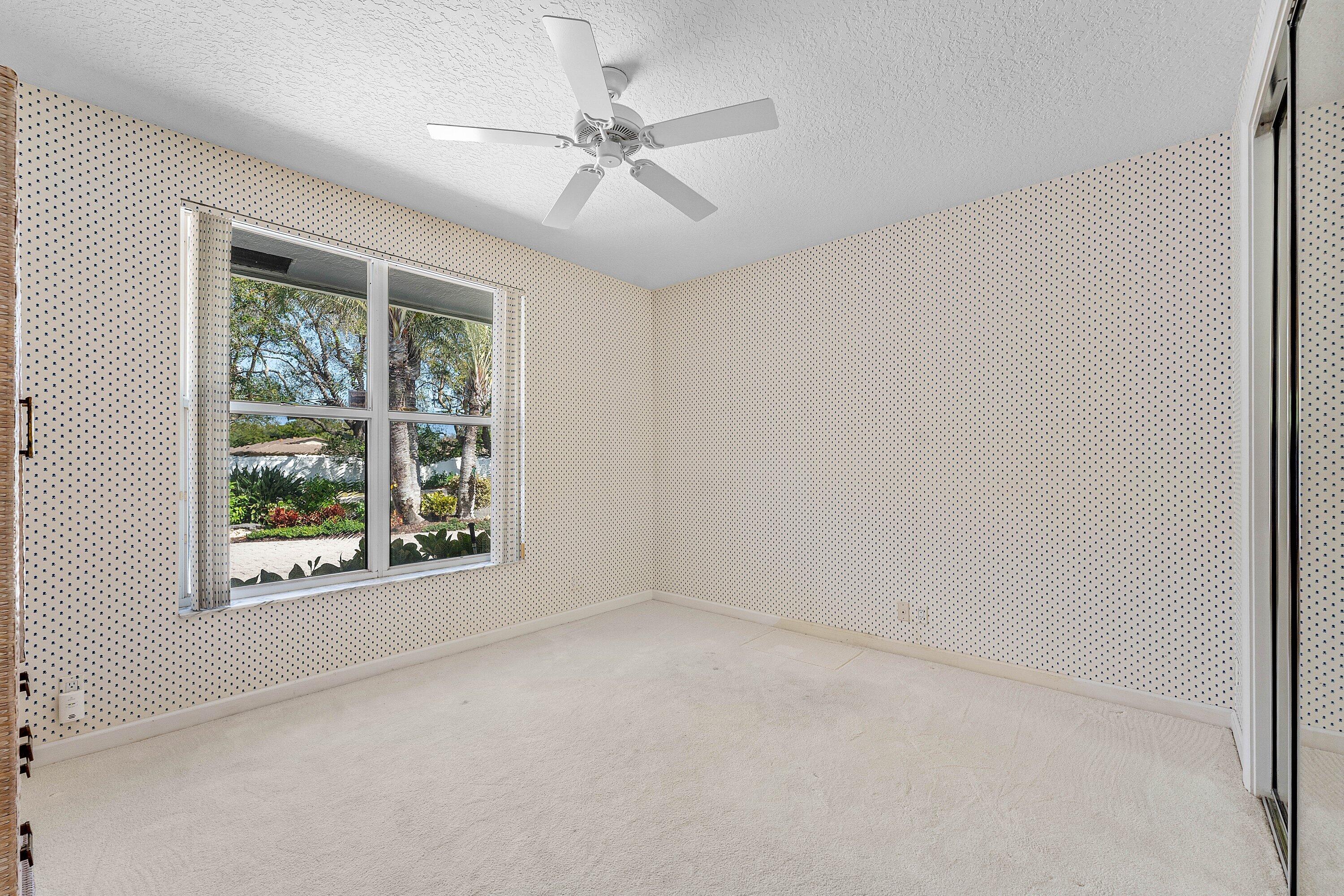 4 Sutton Boynton Beach, FL 33436