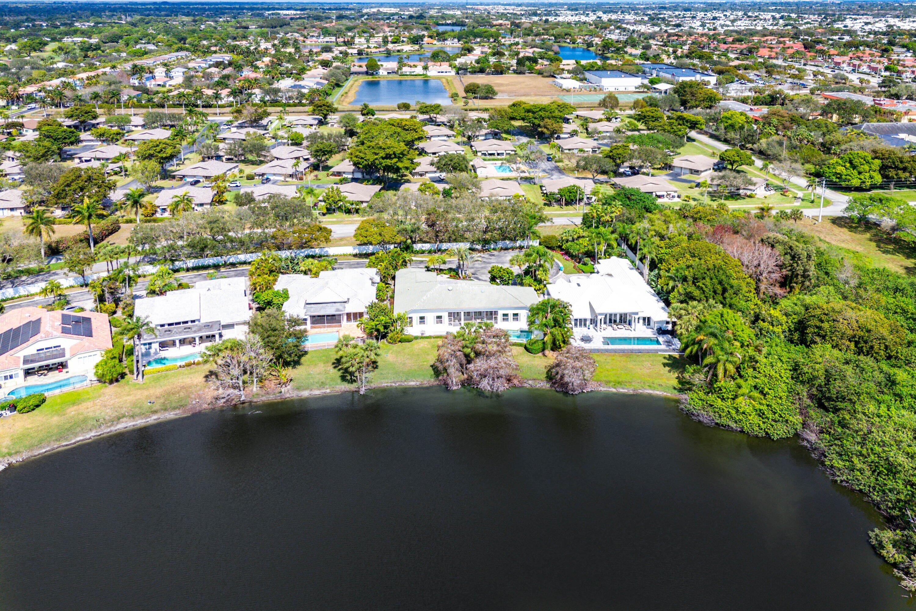 4 Sutton Boynton Beach, FL 33436