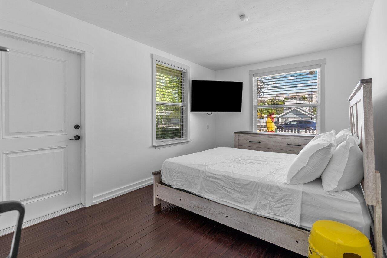 126 NE 4th Delray Beach, FL 33483