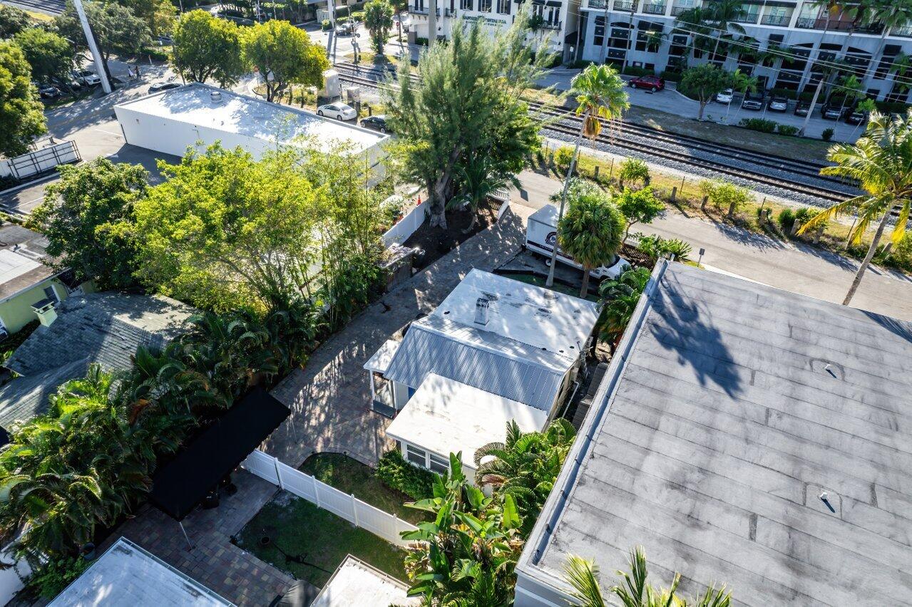 126 NE 4th Delray Beach, FL 33483