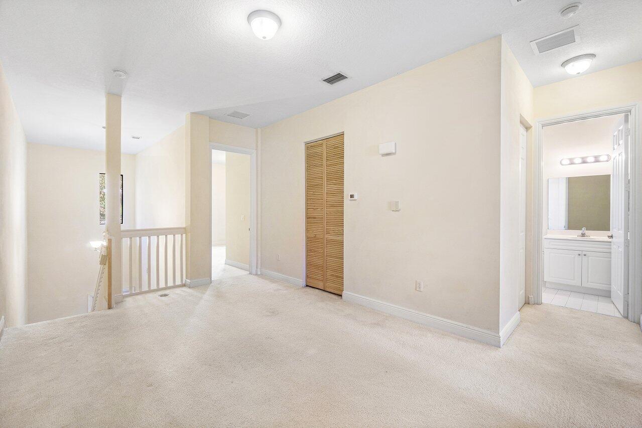 2501 Venetian Boynton Beach, FL 33426