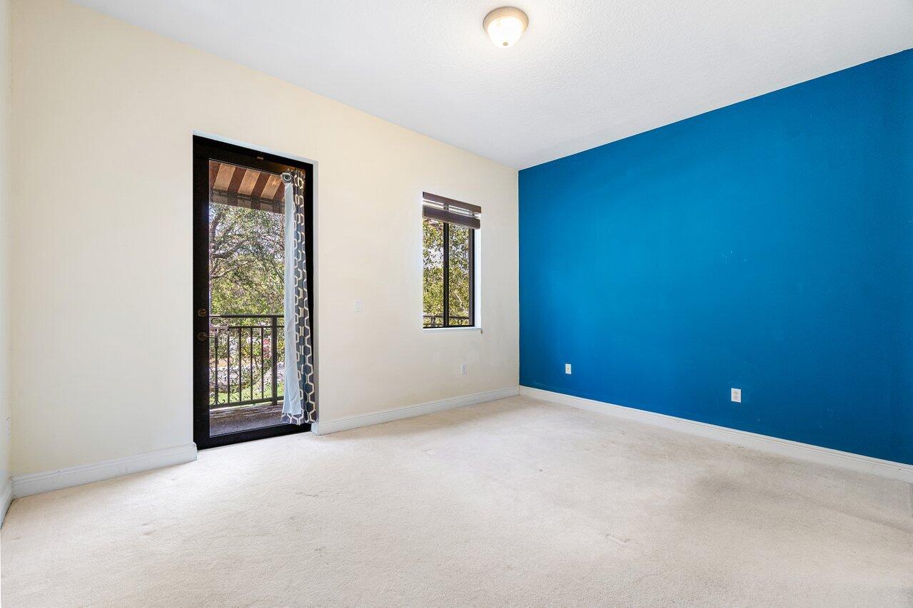 2501 Venetian Boynton Beach, FL 33426