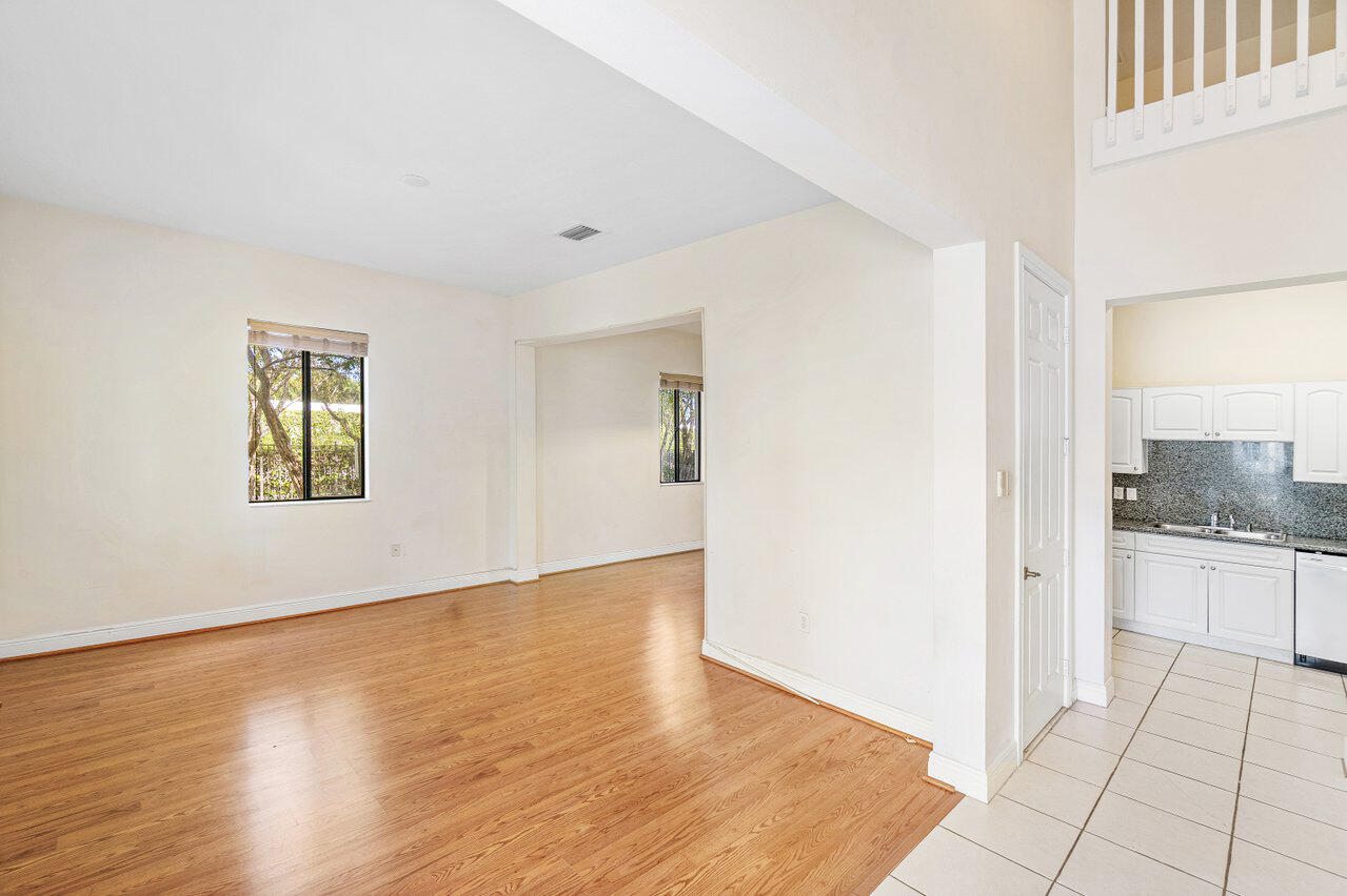 2501 Venetian Boynton Beach, FL 33426