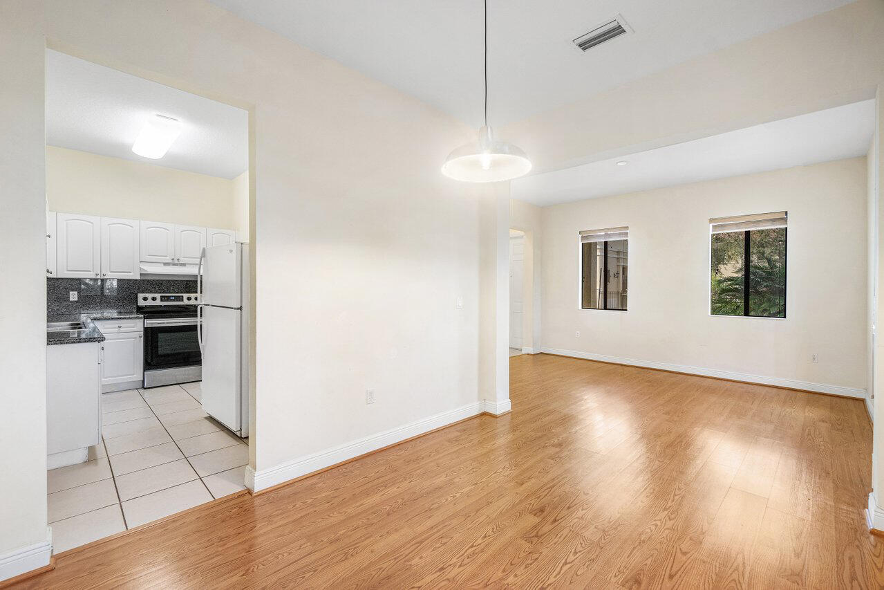 2501 Venetian Boynton Beach, FL 33426