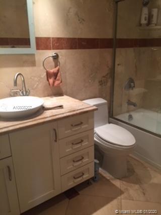 5005 Collins Ave #1501