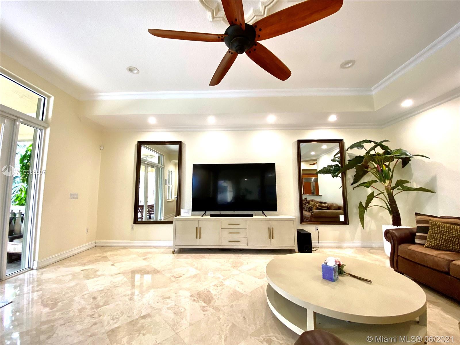 Undisclosed Address Hollywood, FL 33019