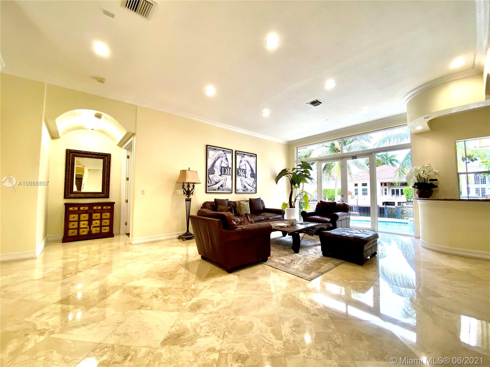 Undisclosed Address Hollywood, FL 33019