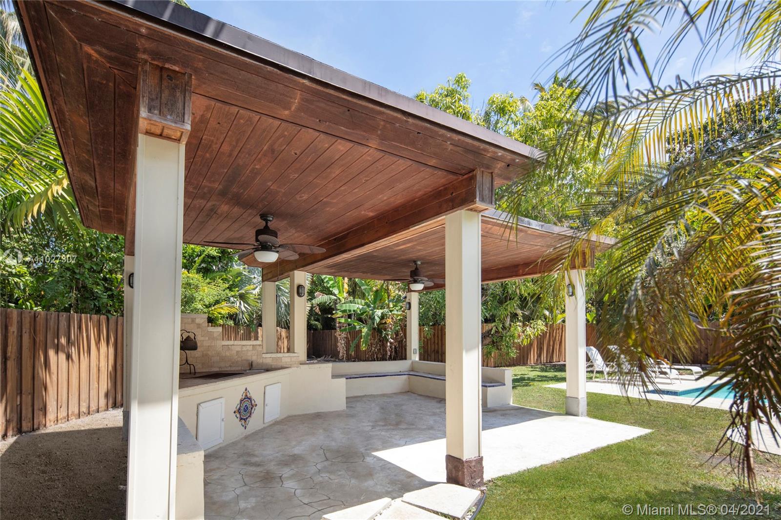 3013 Kirk St Coconut Grove, FL 33133