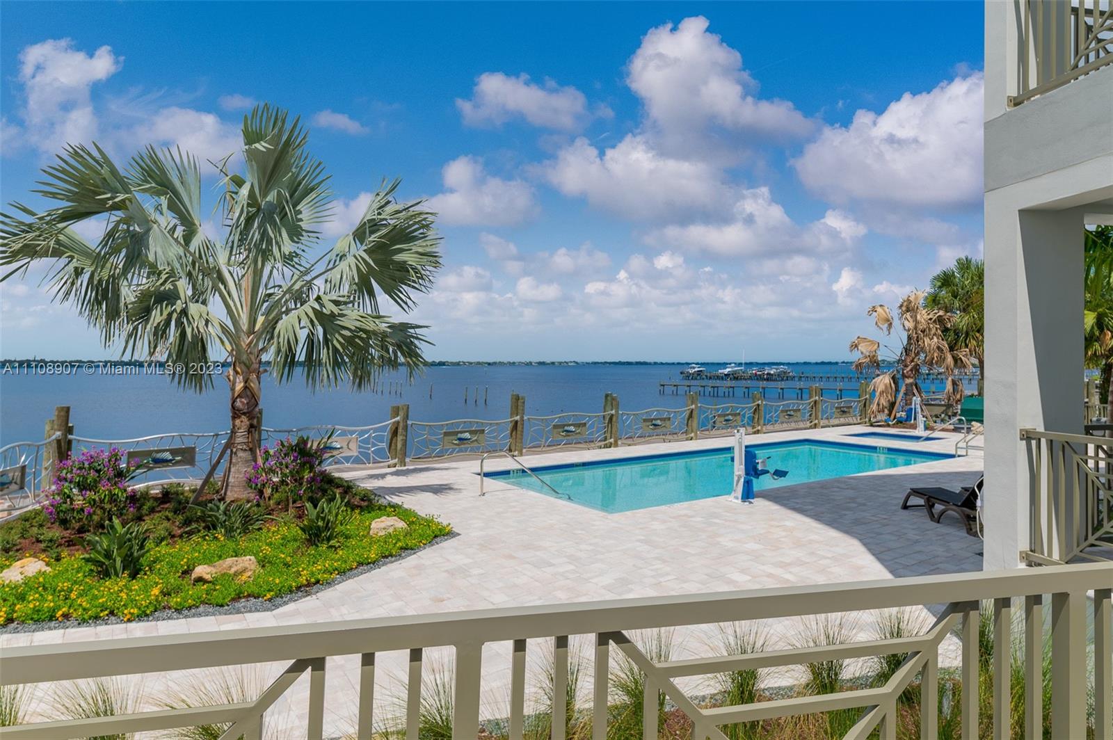 41 SW Seminole #208