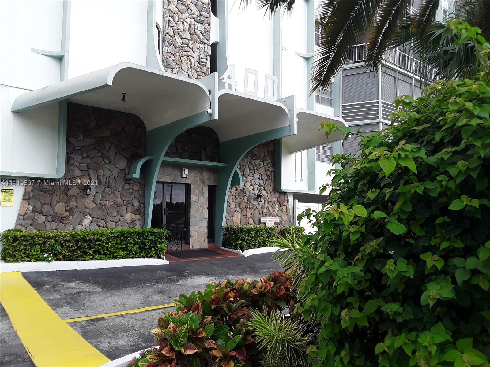400 Diplomat Pkwy #306