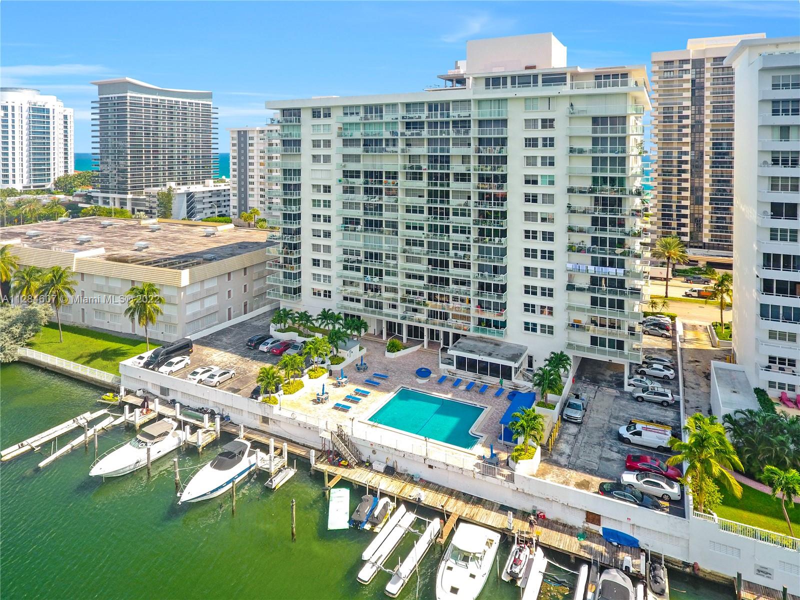5750 Collins Ave #14A