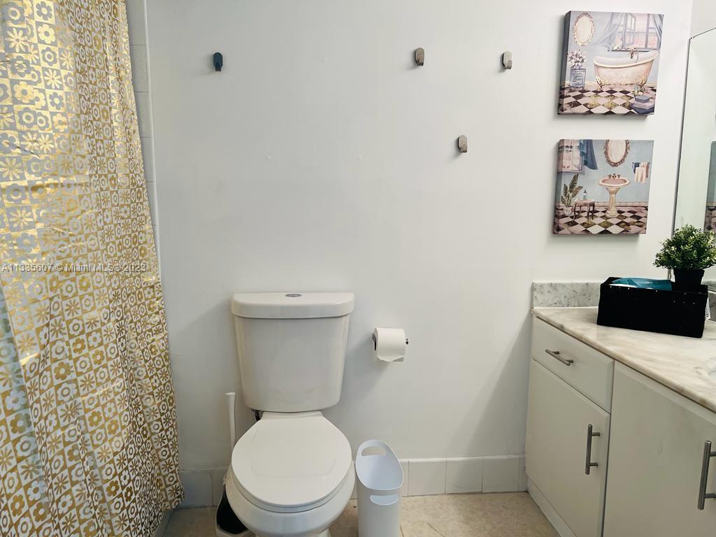 image The Club at Brickell Bay9