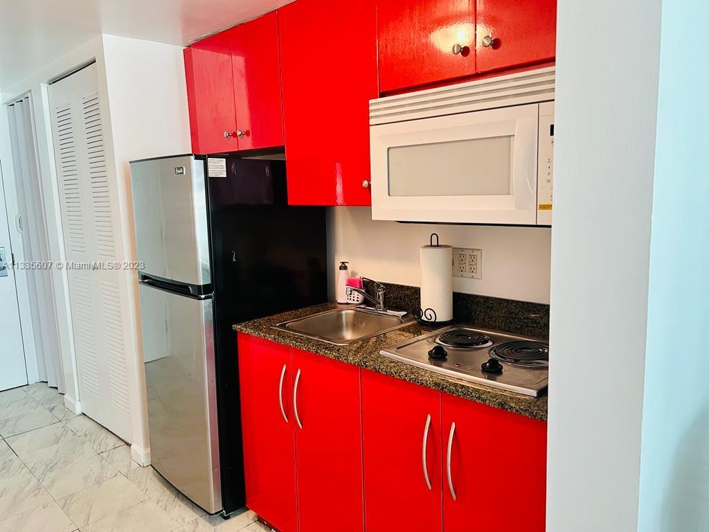 image The Club at Brickell Bay11