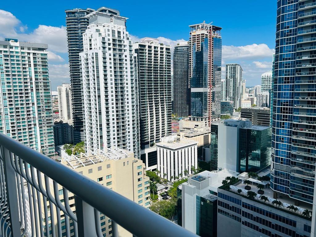 image The Club at Brickell Bay4