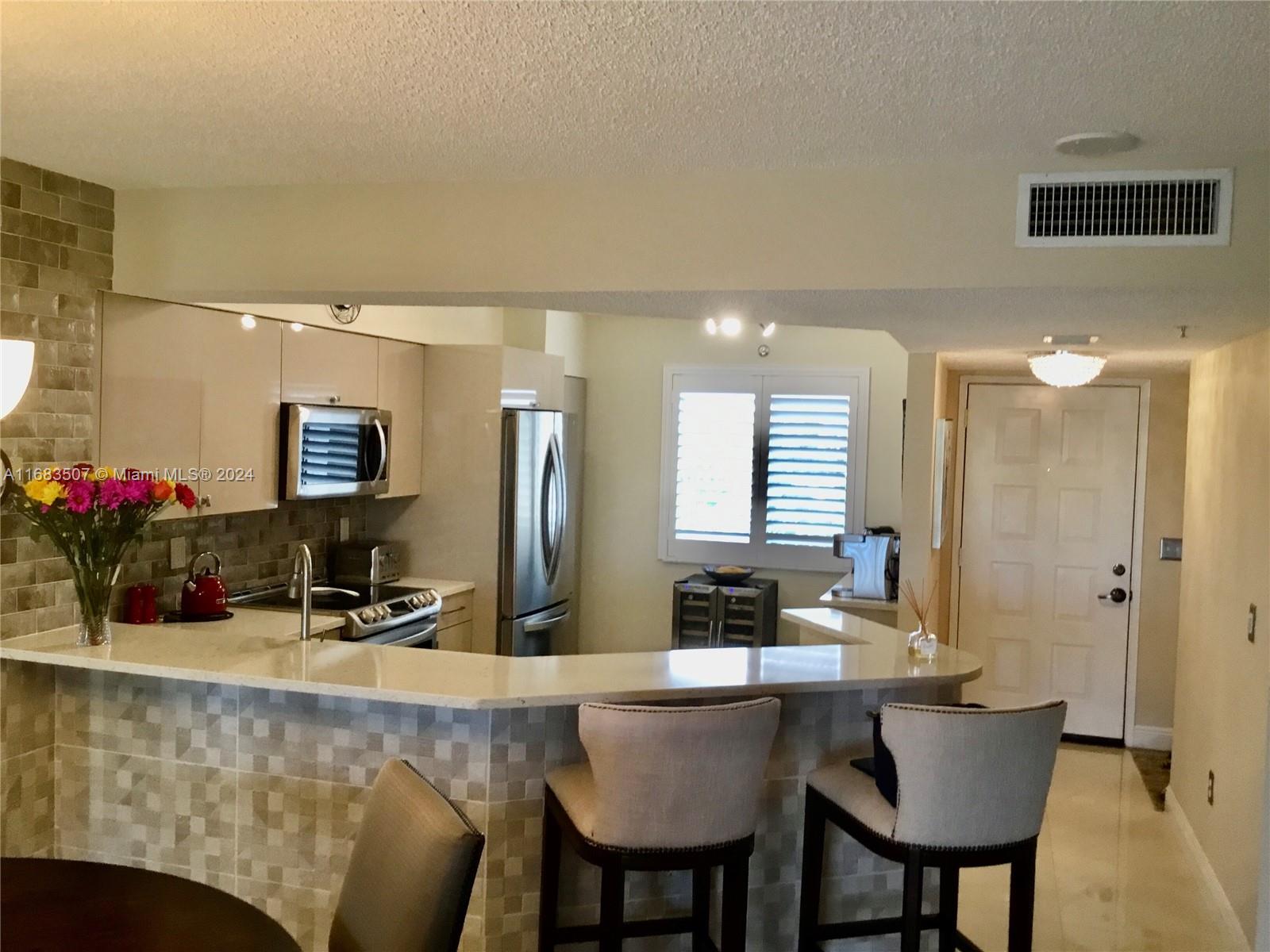 2334 S Cypress Bnd Dr #501,Pompano Beach, FL 33069
