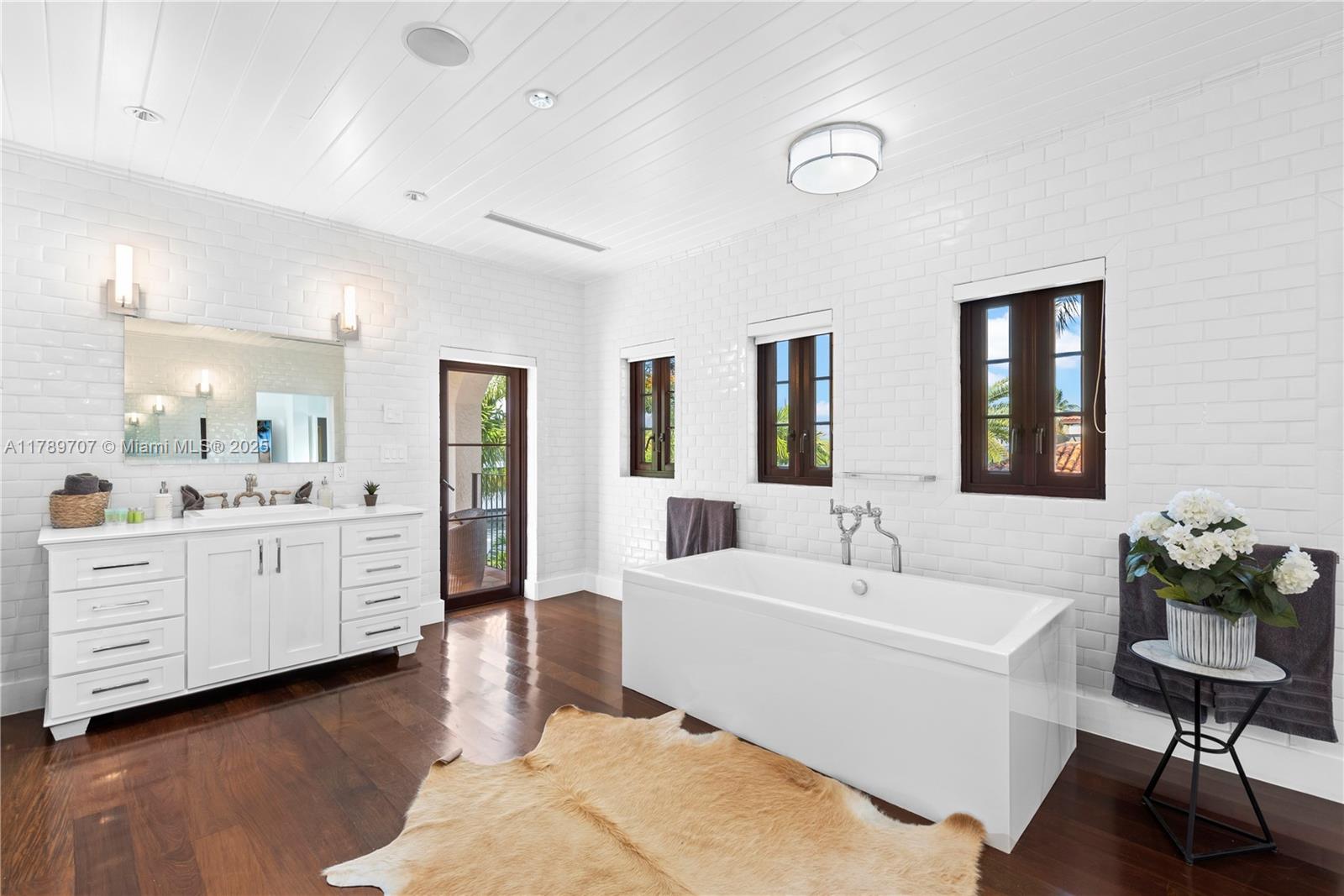 1201 NE 83rd St Miami, FL 33138