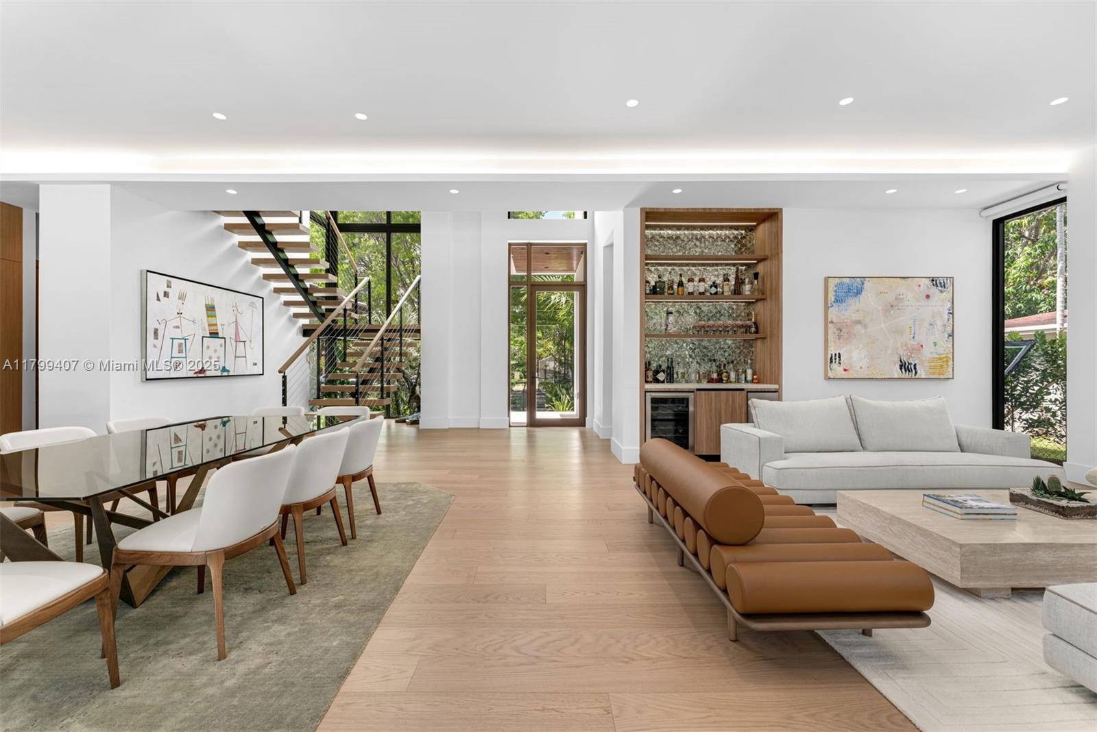 2323 SW 2nd Ave Miami, FL 33129