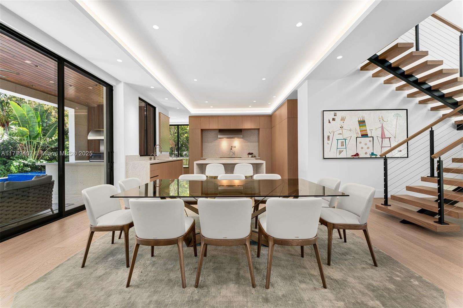 2323 SW 2nd Ave Miami, FL 33129