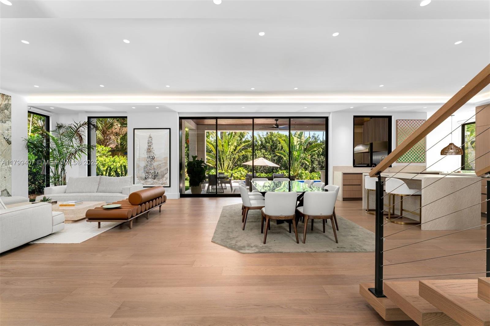 2323 SW 2nd Ave Miami, FL 33129