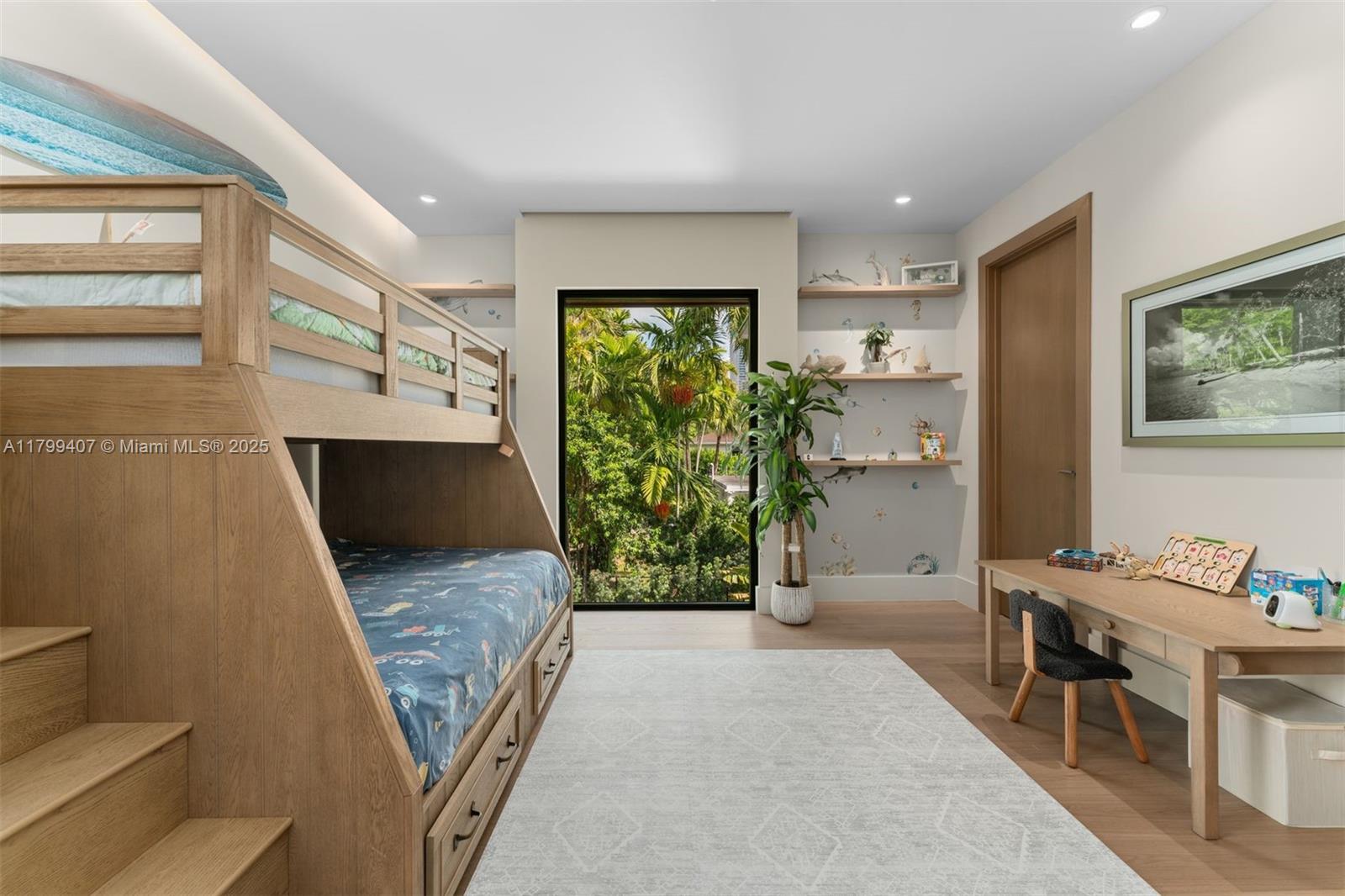 2323 SW 2nd Ave Miami, FL 33129