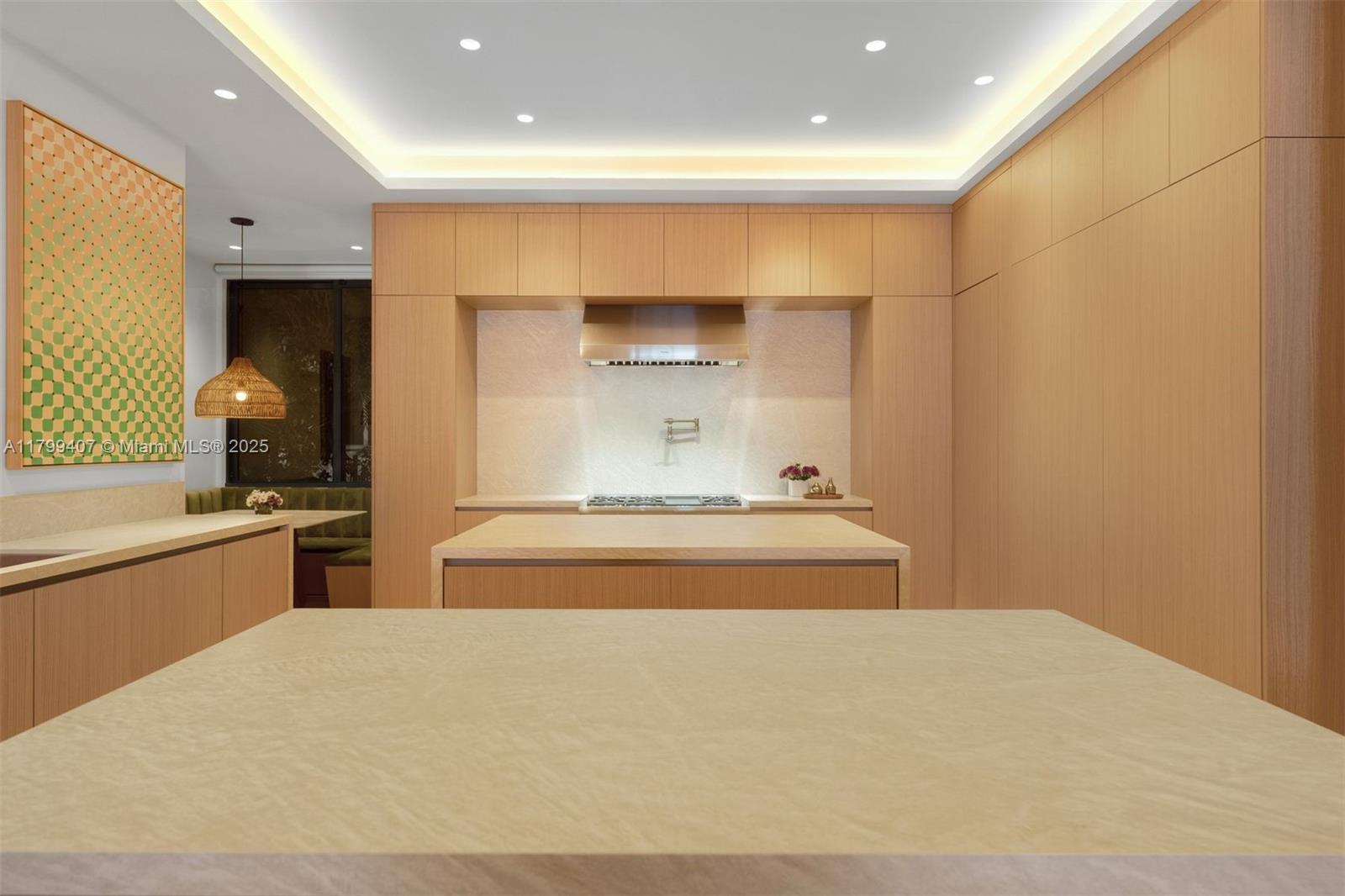 2323 SW 2nd Ave Miami, FL 33129