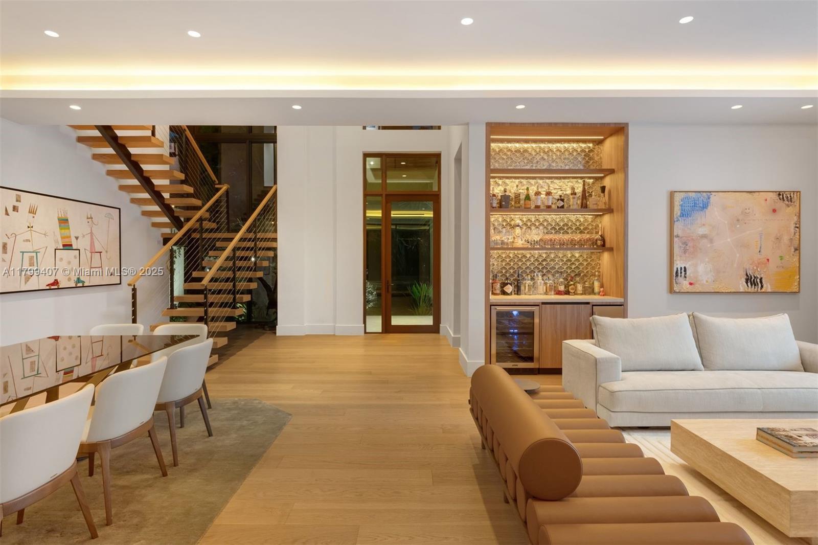 2323 SW 2nd Ave Miami, FL 33129