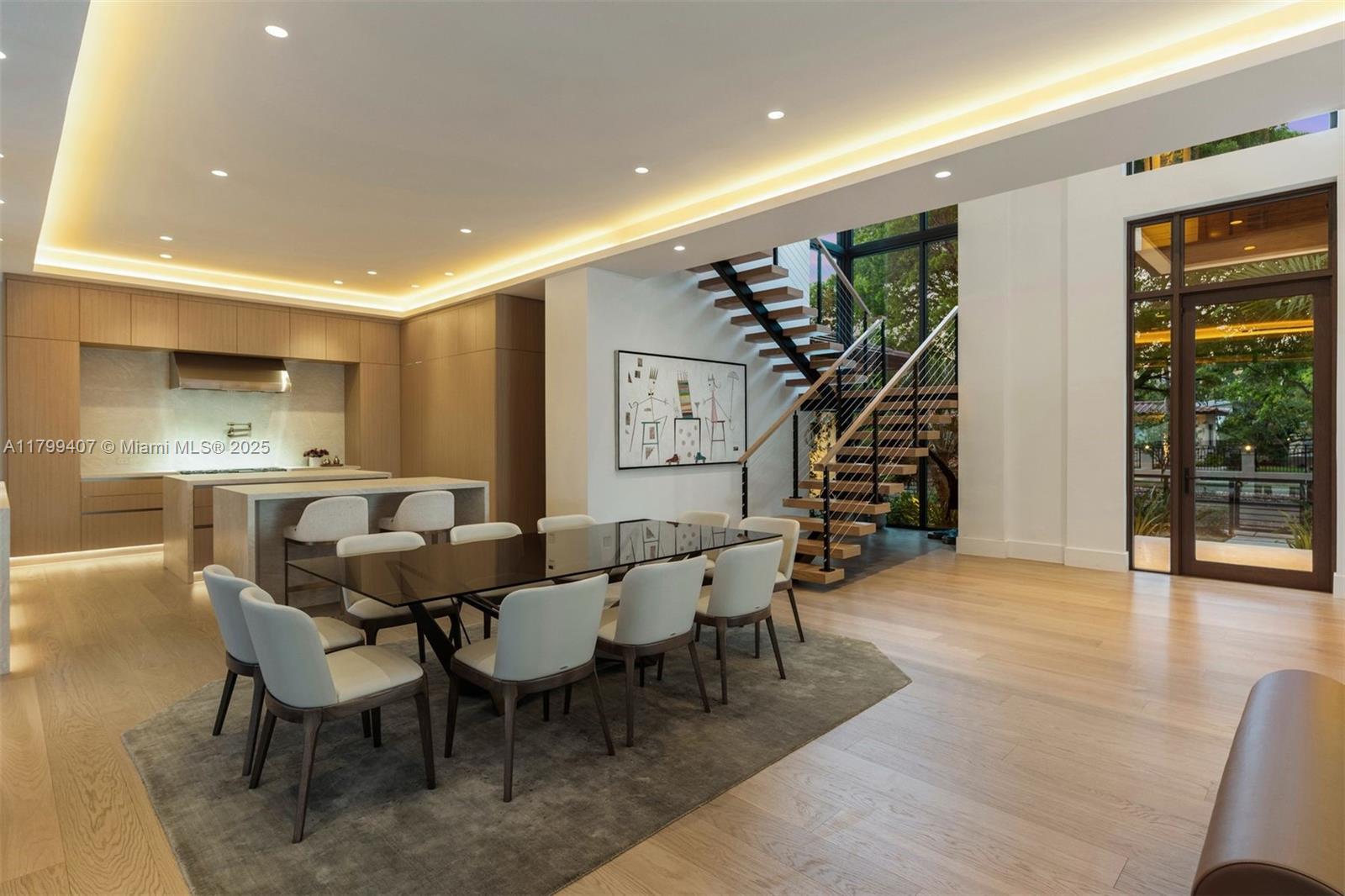 2323 SW 2nd Ave Miami, FL 33129